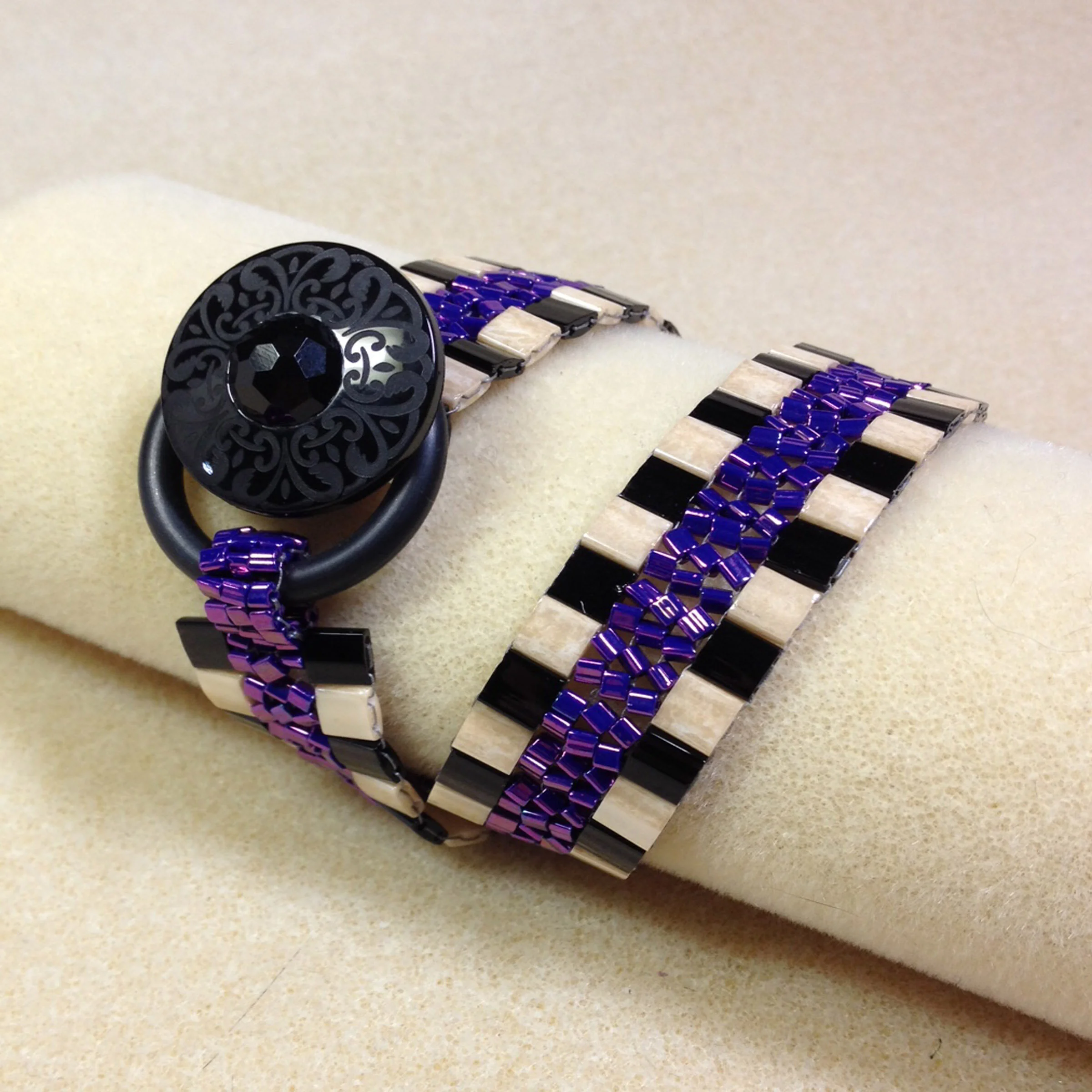 SBKIT018 PURPLE PATHWAYS WRAP CUFF