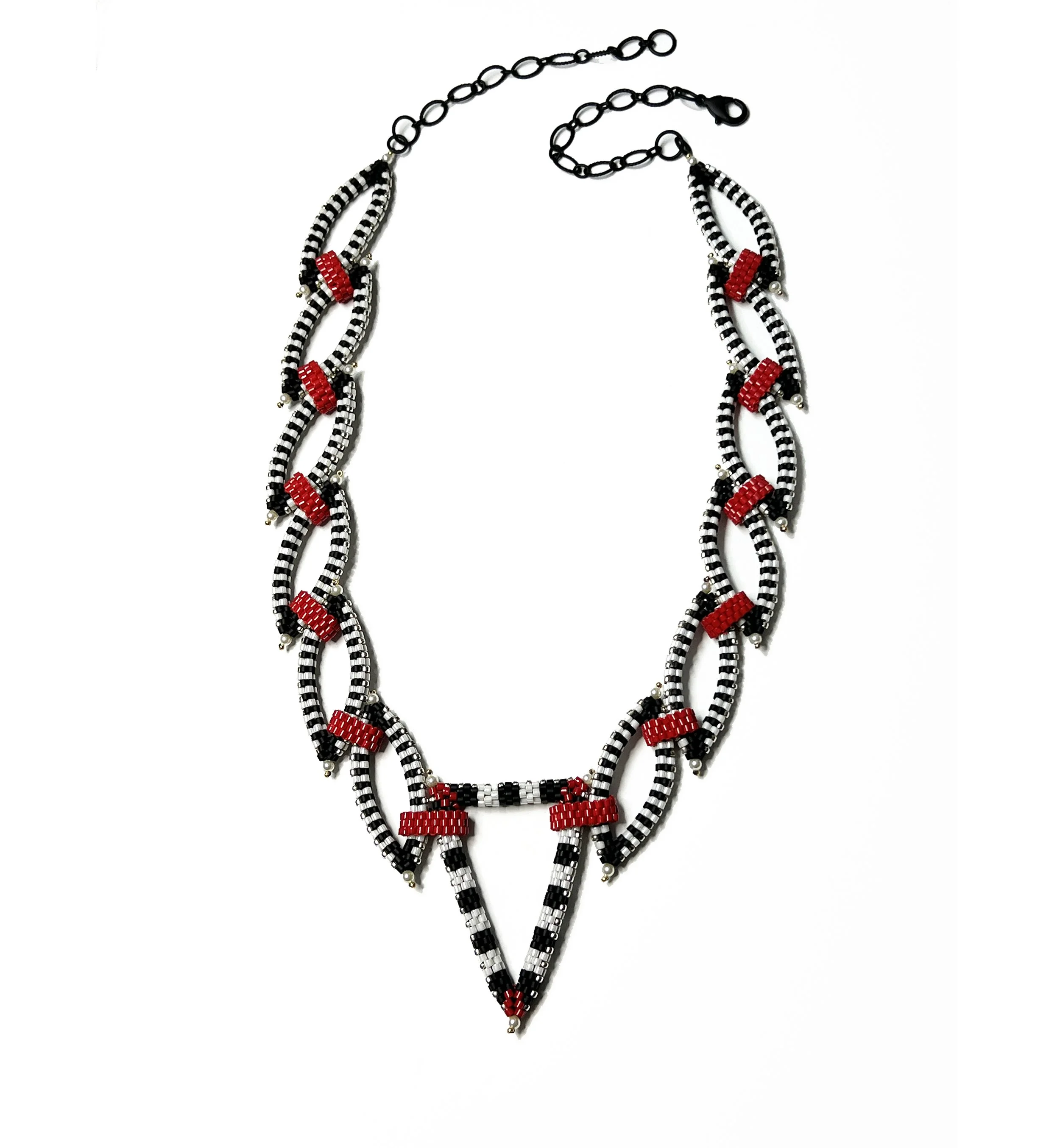 N47 B&W&R ovals strapped together with triangle gle focal.jpg