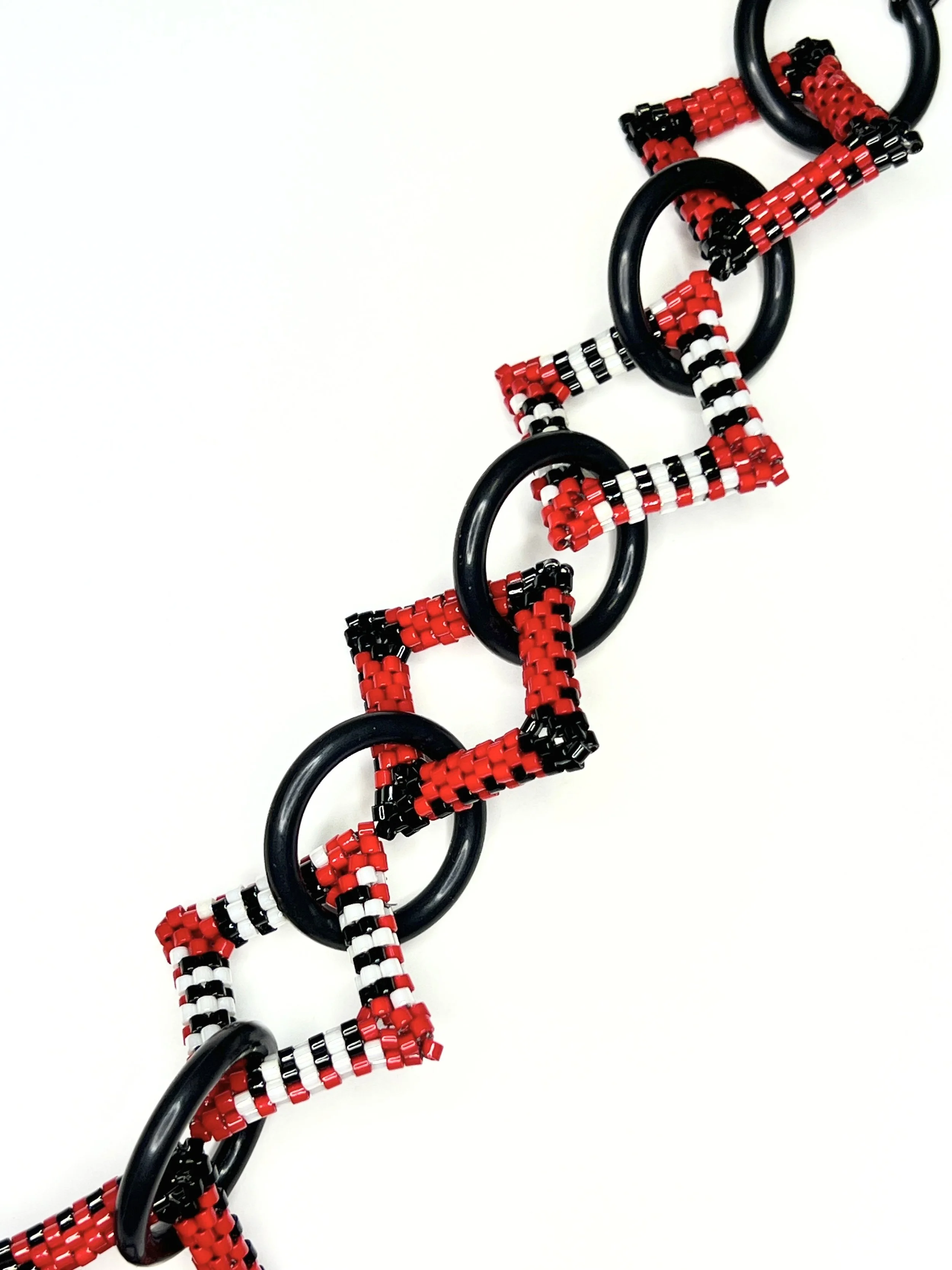 BSq-5 r,b,w, open.jpg