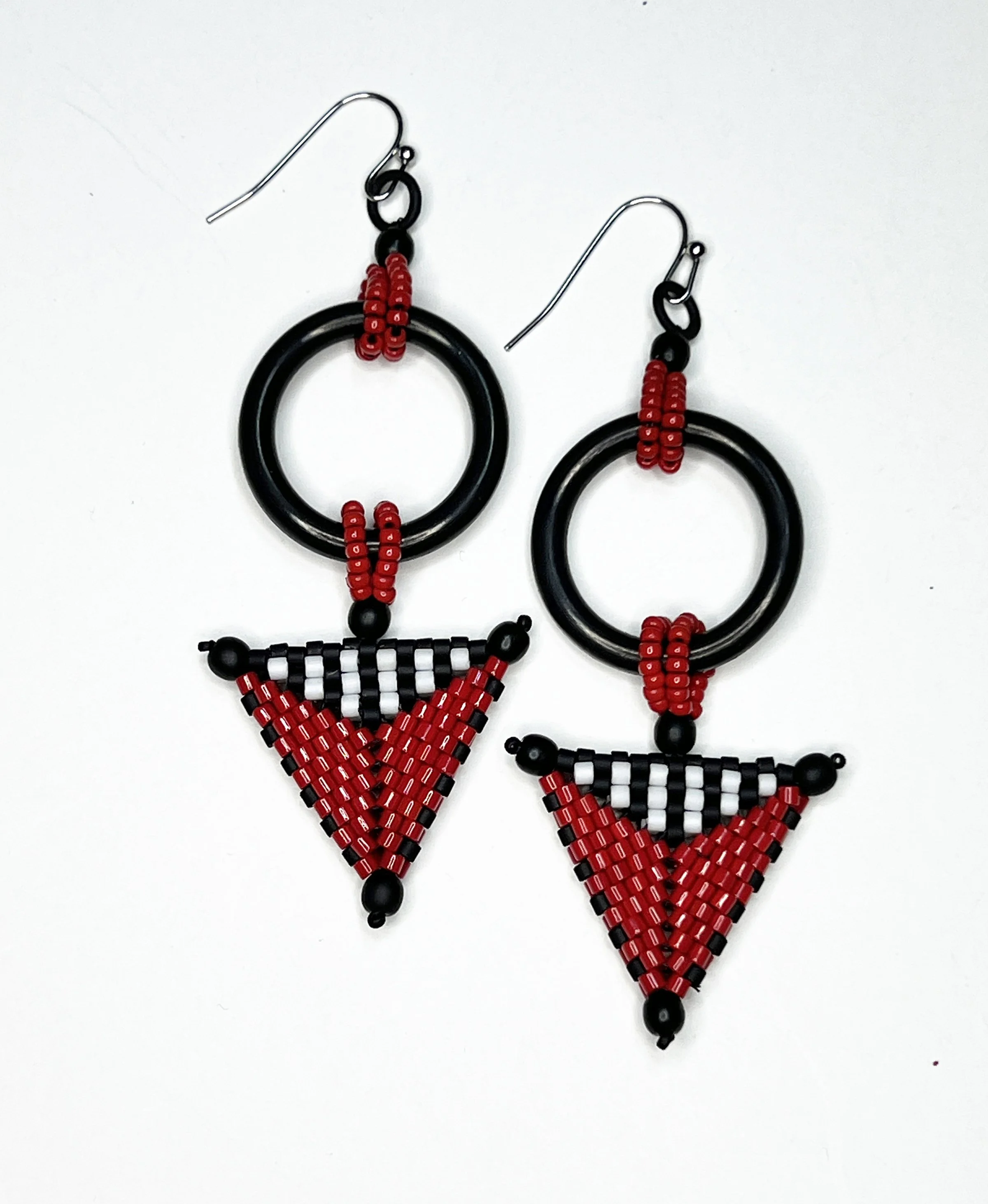 LTEO-11 stripe and red triangle earrings