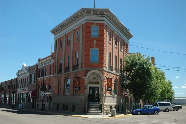 Lacombe.jpg