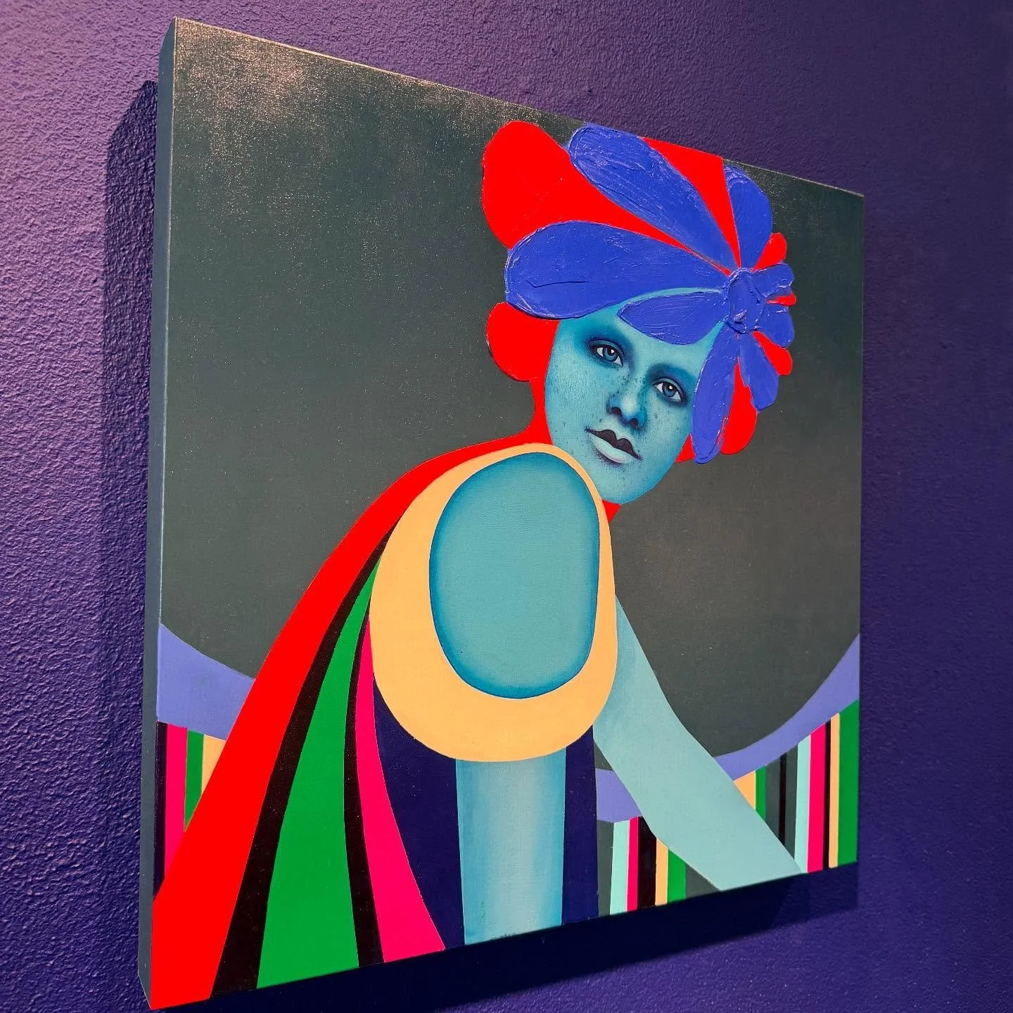 Current, 16x16, is the last small @ramonanordal we have at the moment. I had to post a pic. It looks so good on the purple wall!