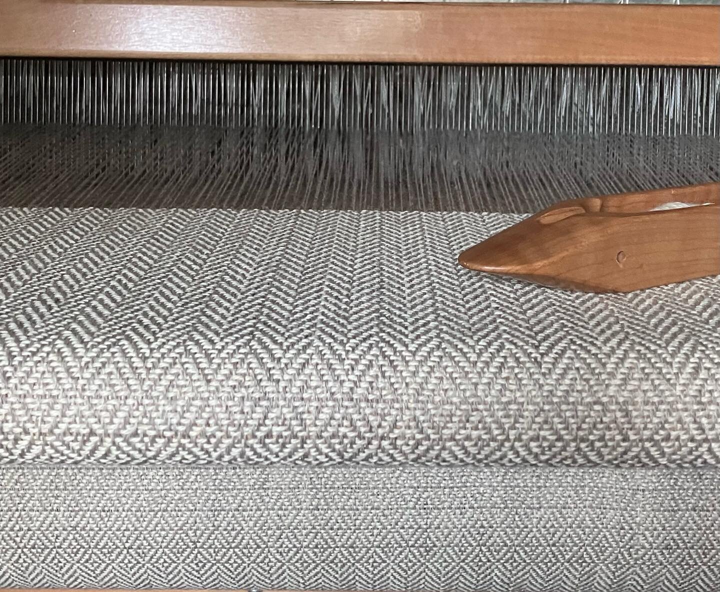The second out of three of throw blanket patterns made with exquisite undyed Cotswold wool from @tamarack_farms 

The patterns in this series reflect Tamarack Farms&rsquo; deep commitment to environmental practices like reserving 65% of their land fo