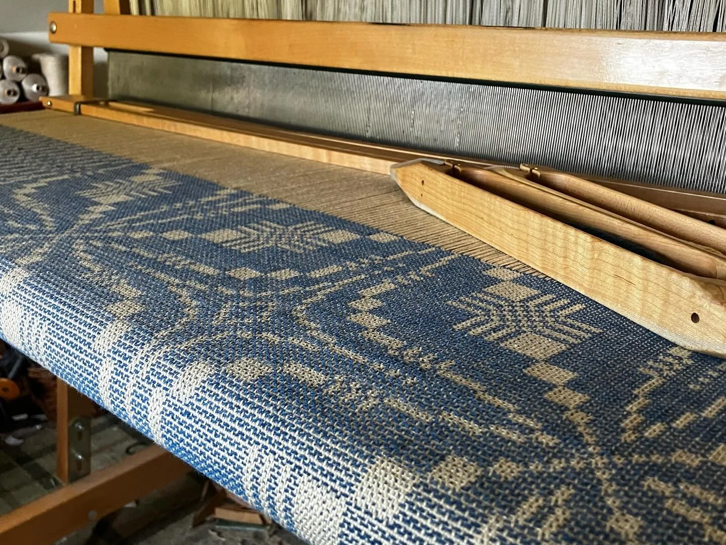 One of my favourite coverlet styles: Summer and Winter. Summer and Winter coverlets were prevalent in Eastern Canada in the early 19th century. It&rsquo;s a very clever technique which allows for bold and large scale designs with a minimum of shafts 