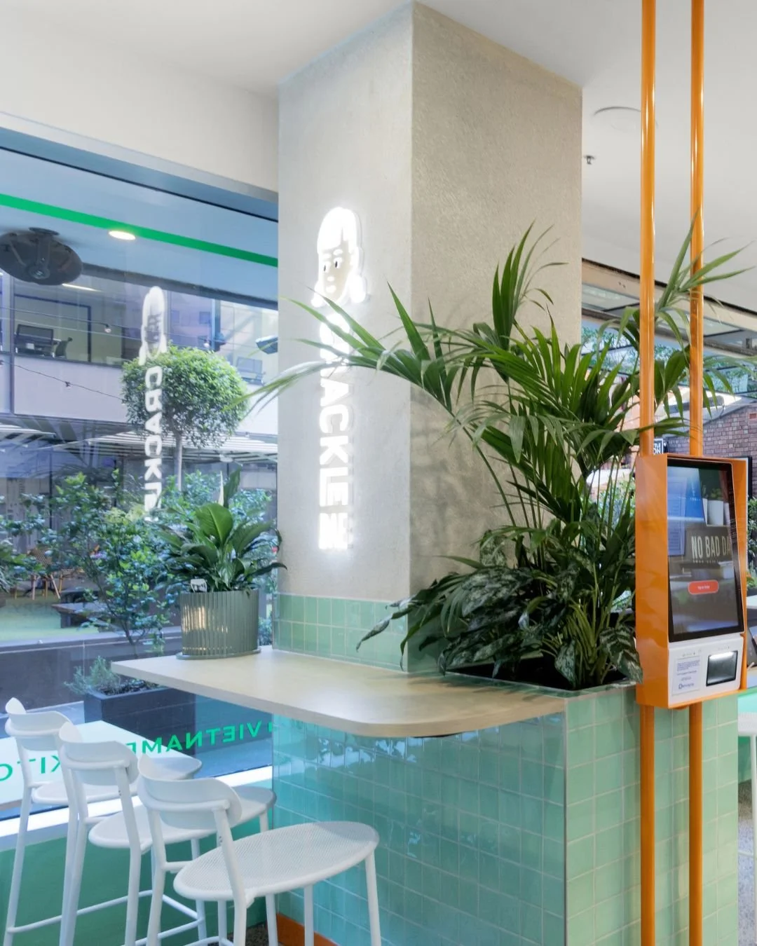 The illuminated column sign at Crackle Bae delivers strong brand presence with a playful edge, seamlessly integrated into the interior for maximum impact and clarity.
#SignageDesign #BrandIdentity #CrackleBae #InteriorDesign #RetailBranding