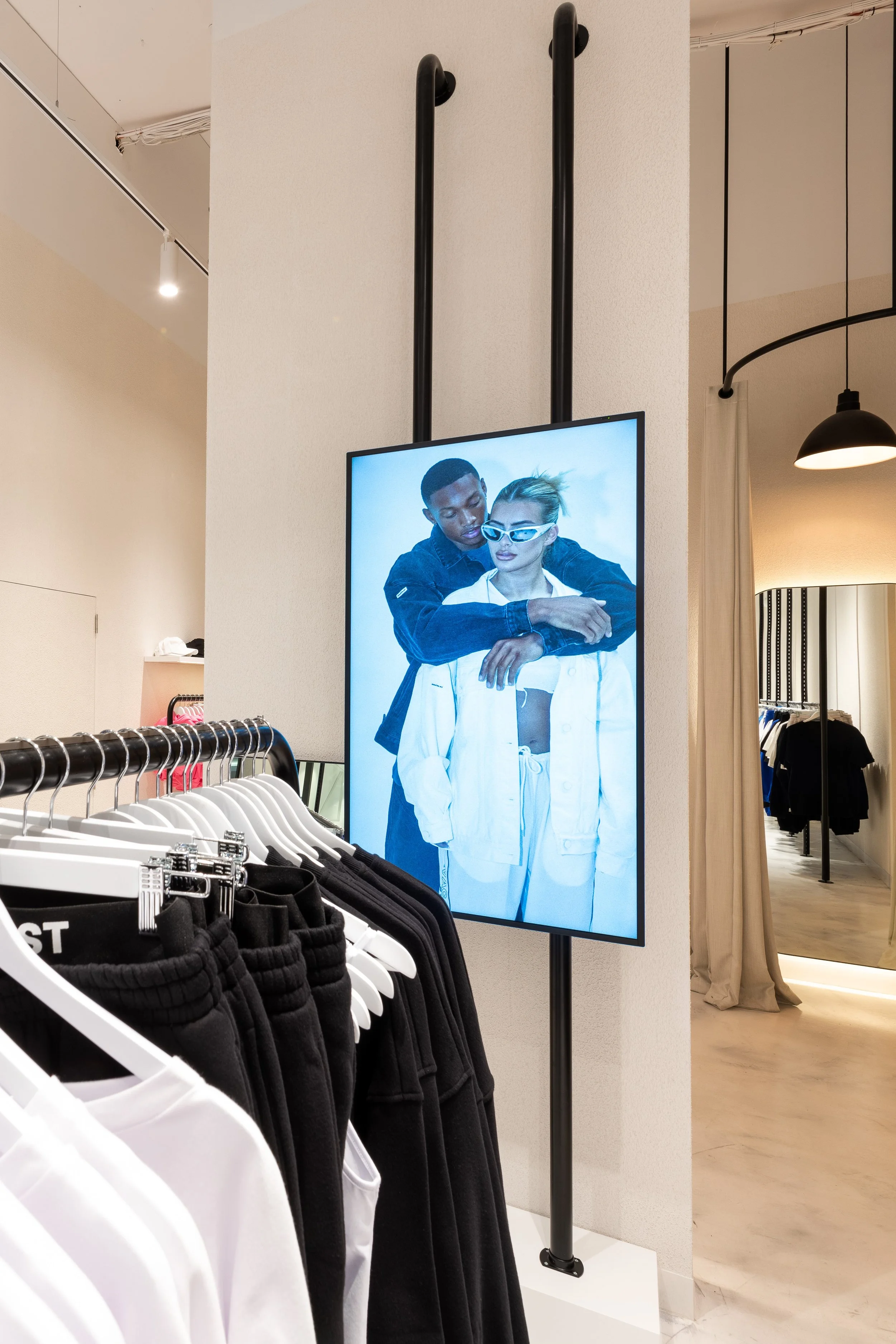 Fashion Retail Design | South.St, Pacific Fair QLD | Studio Grayscale