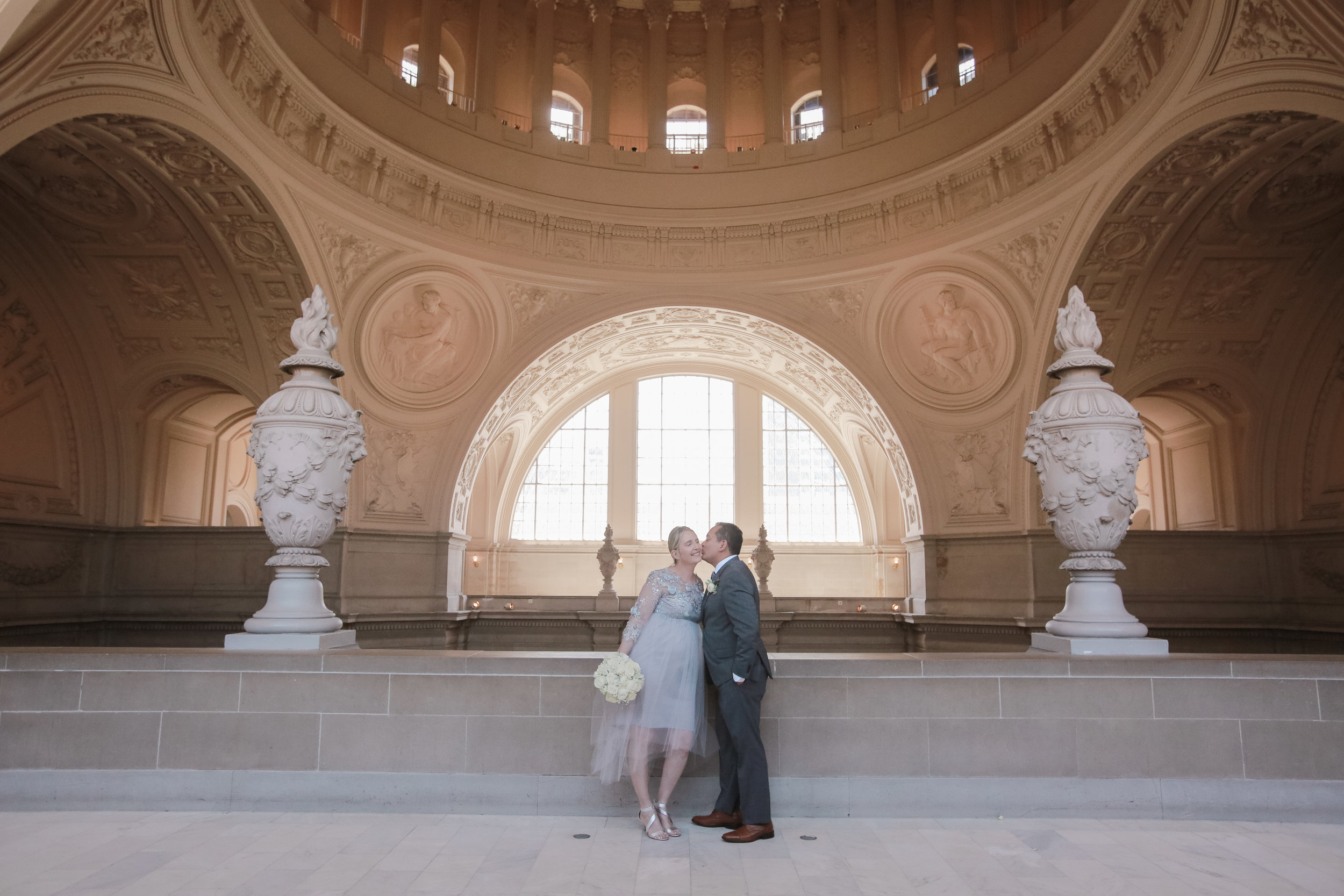 San_Francisco_City_Hall_Wedding_010.jpg