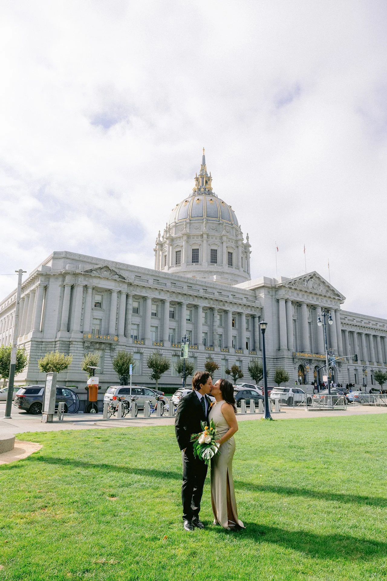 San_Francisco_City_Hall_Wedding_024.jpg