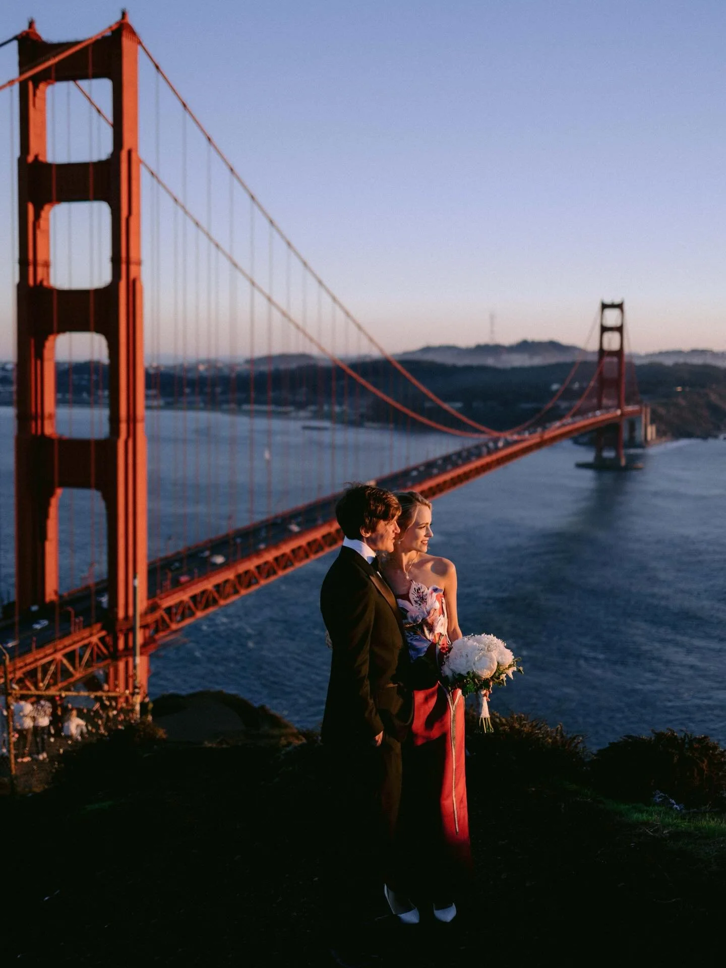 This couple met in San Francisco and have always loved our city. They just got engaged this month (Congrats!!) and we are here to document this special time. Their epic French castle wedding is going to be so dreamy 😍 @maria_roodnitsky @lockjp