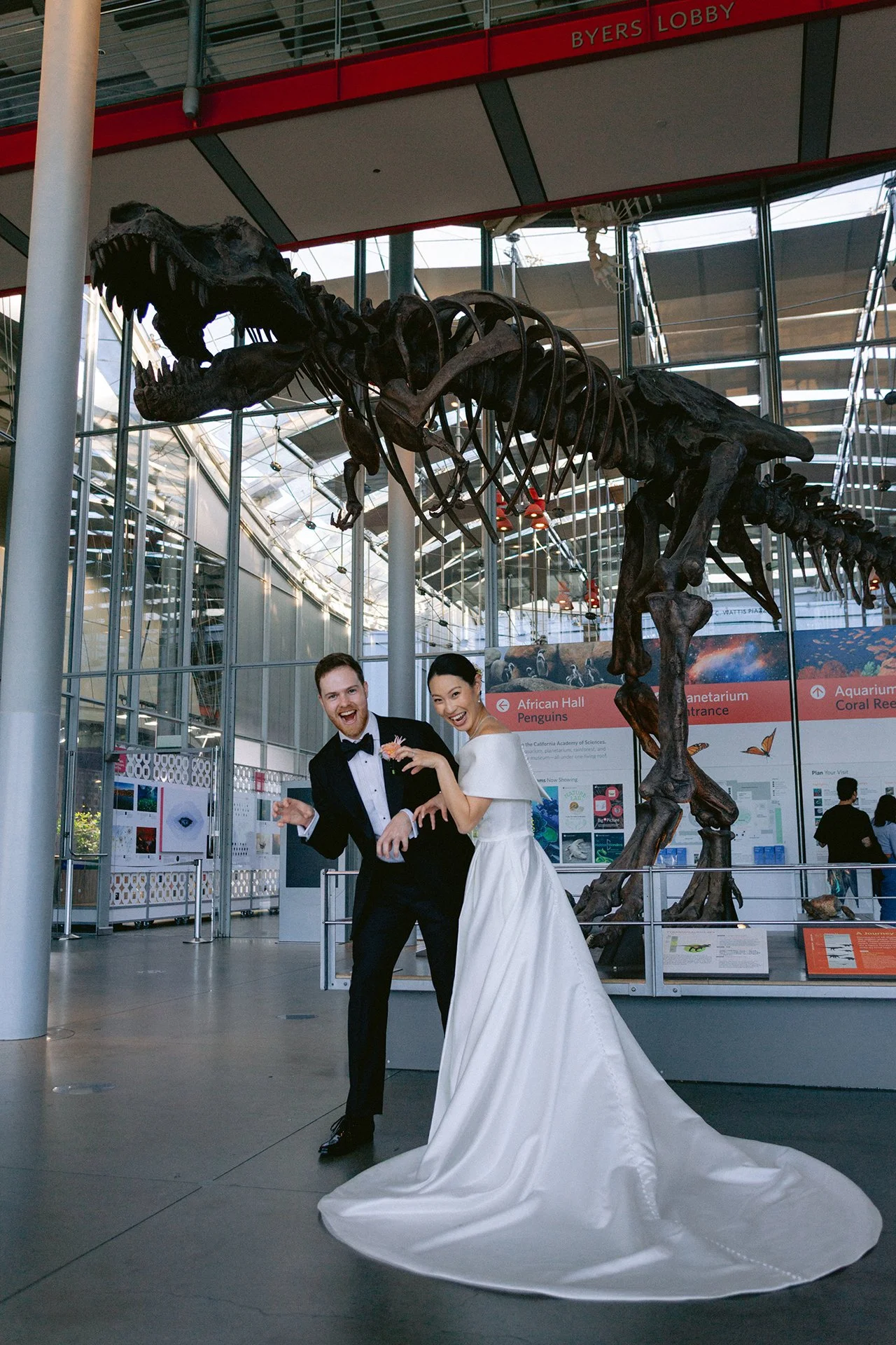 California_Academy_of_Sciences_Wedding_019.jpg