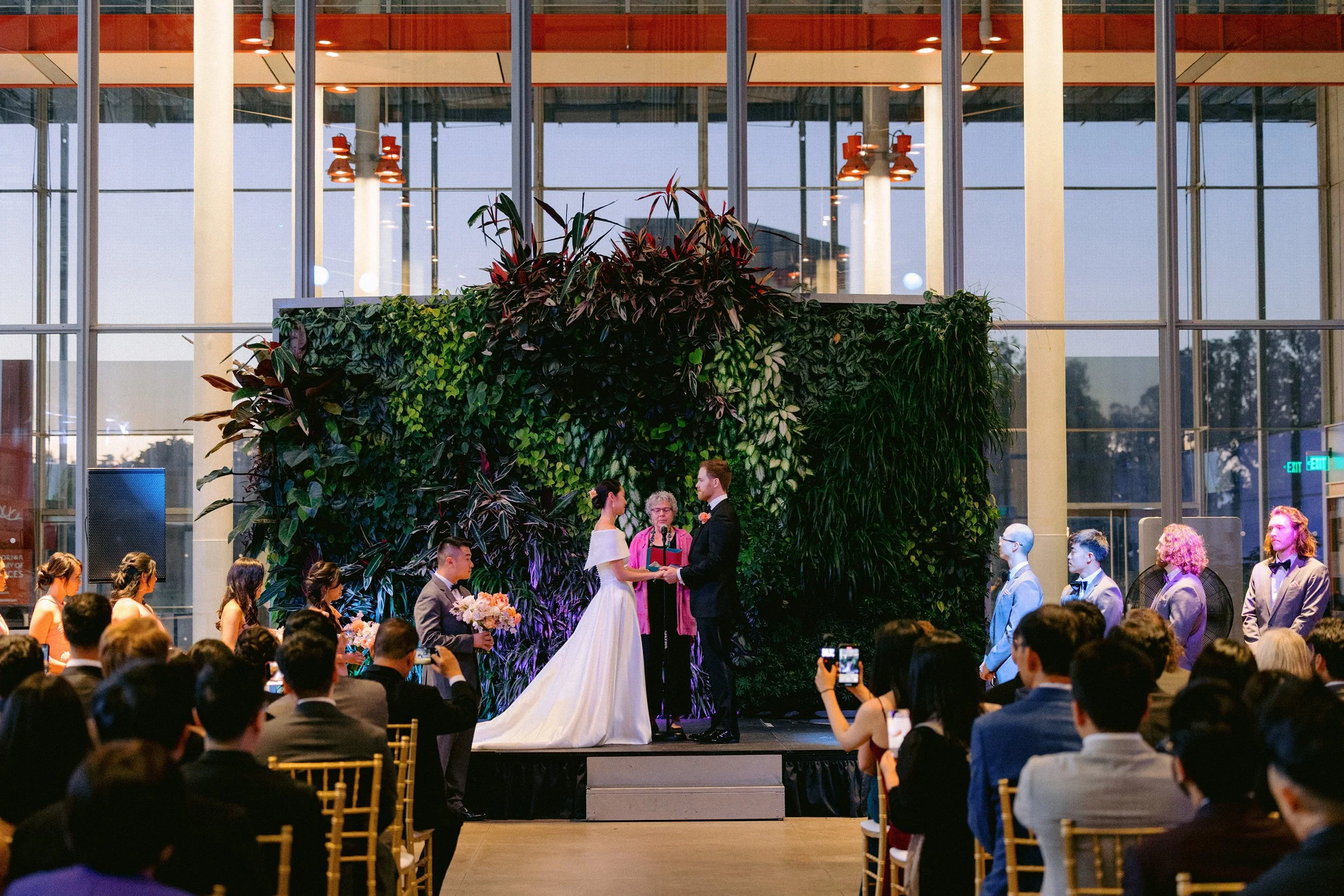 California_Academy_of_Sciences_Wedding_028.jpg