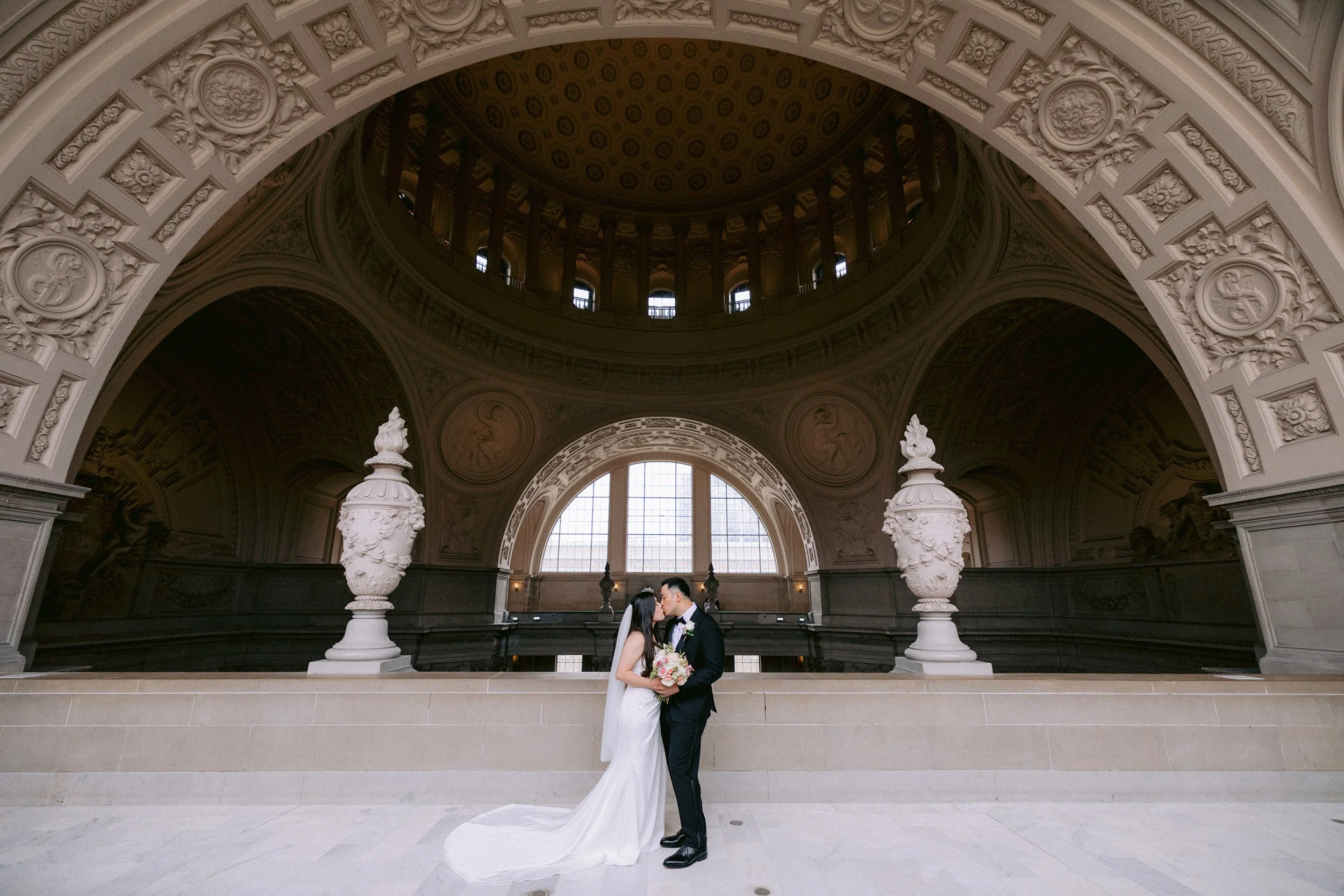 San_Francisco_City_Hall_Wedding_007.jpg