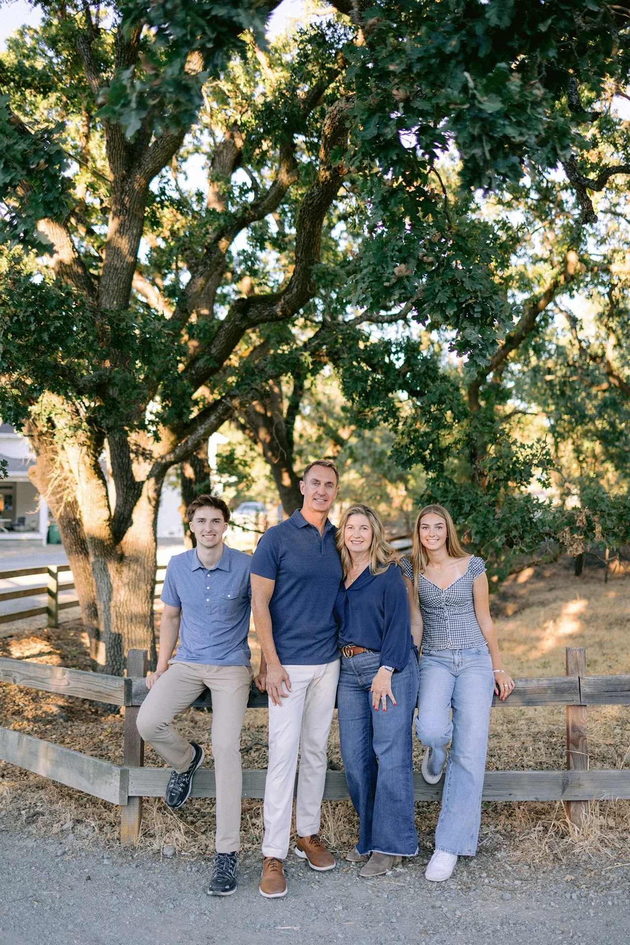 Walnut_Creek_Children_Family_Portrait_Session_005.jpg