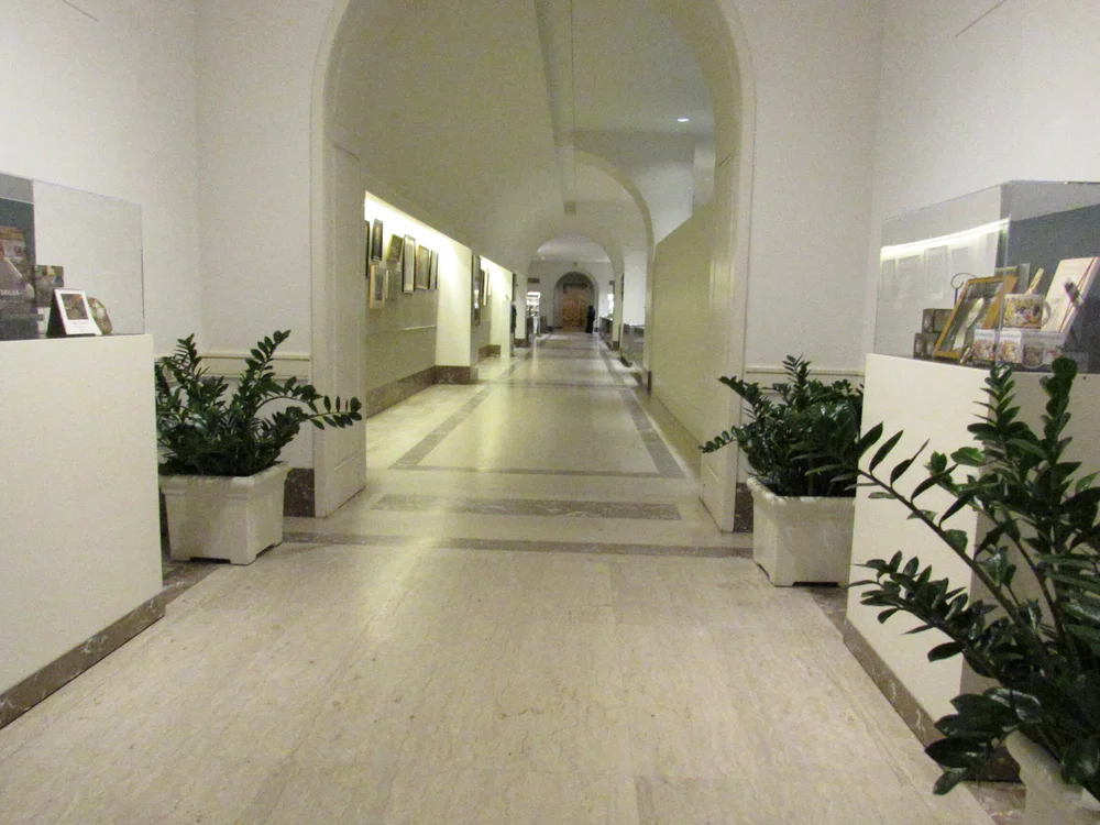 Empty Walkway to the Shop