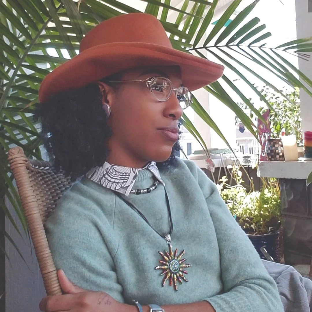 Deja Jones Stylist and Fashion Contributor