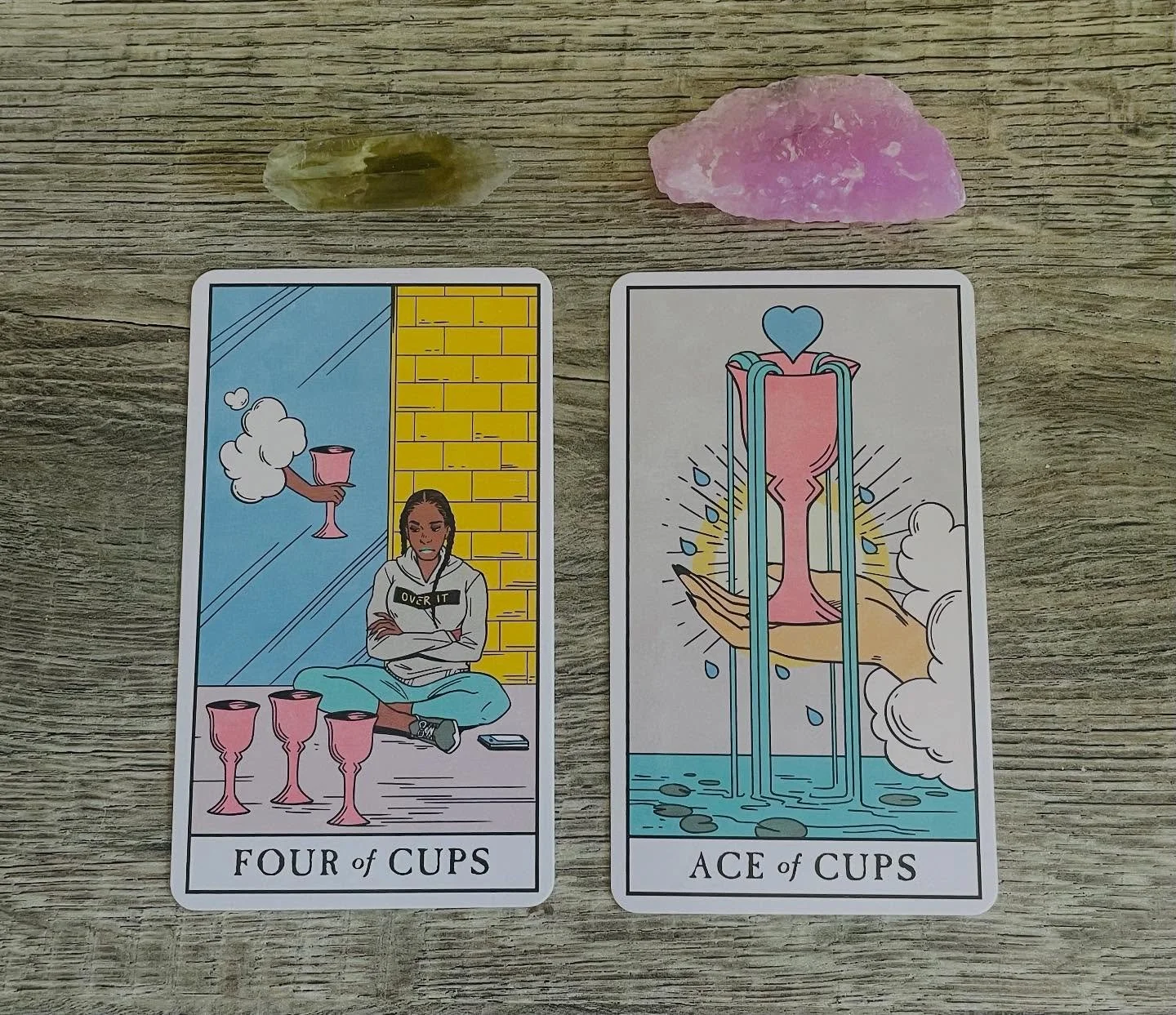 October&rsquo;s card reading is here!🍂✨This month the cards show a brighter and more fulfilling future when you let go of things you&rsquo;ve outgrown and and move on💕 These things could be external like relationships, jobs, old clothes in your clo