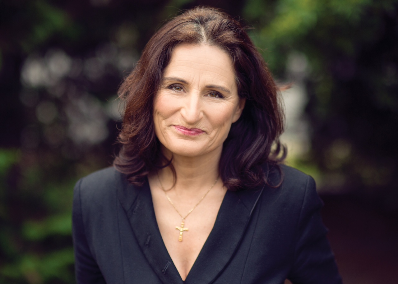 Joanna Thyer photo for promotion.jpg