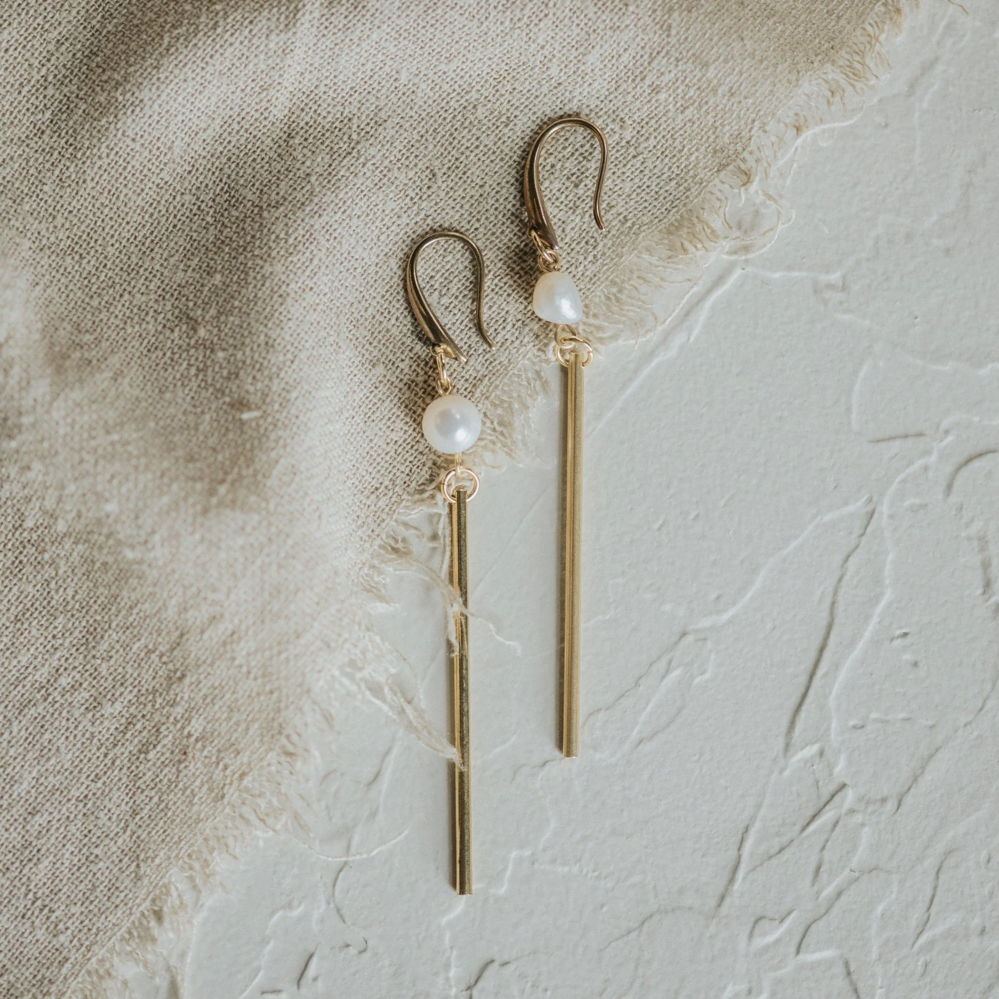 COMMONFORM_Modern Statement Gold Jewelry-139.jpg