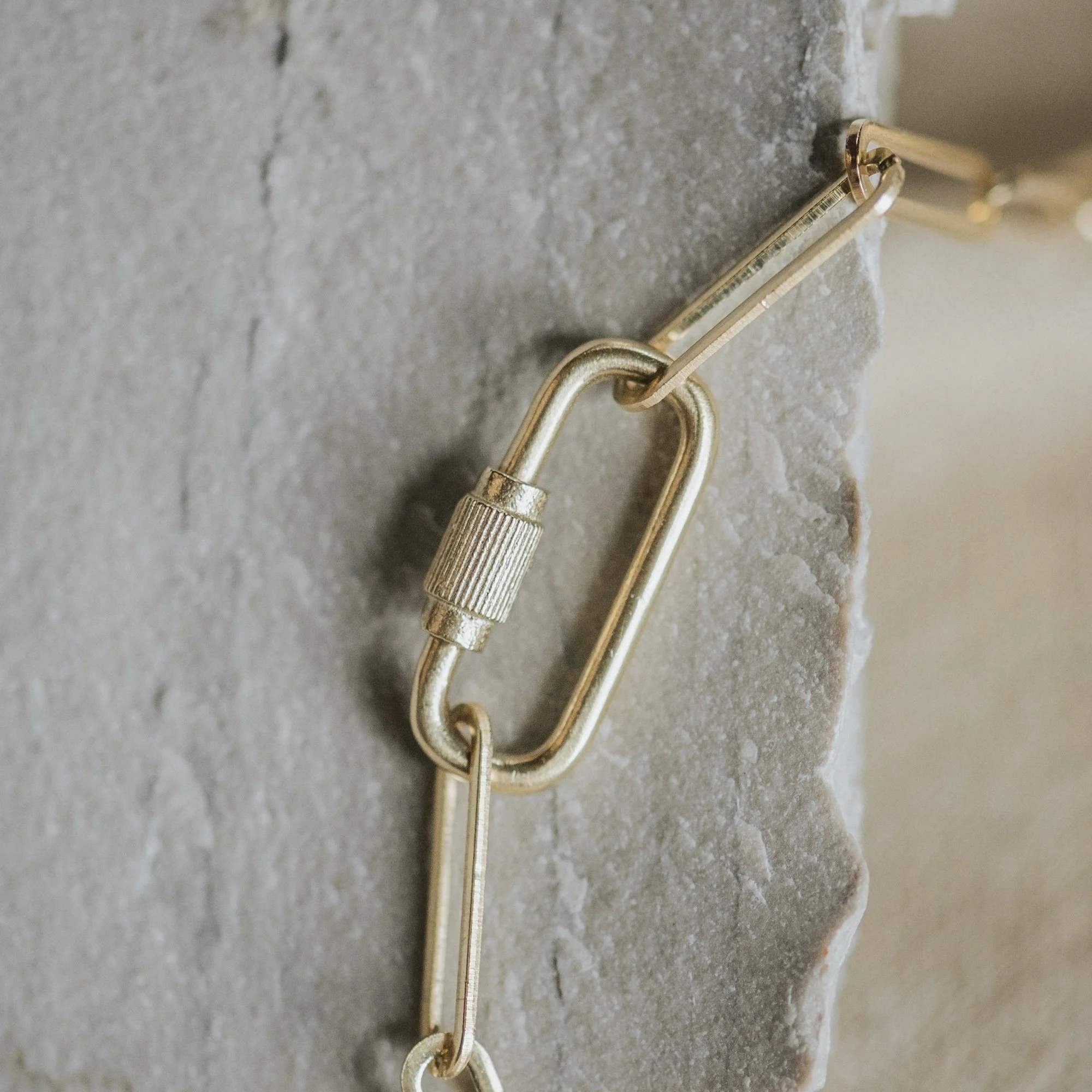 COMMONFORM_Chunky gold statement necklace cuff bracelet-137.jpg