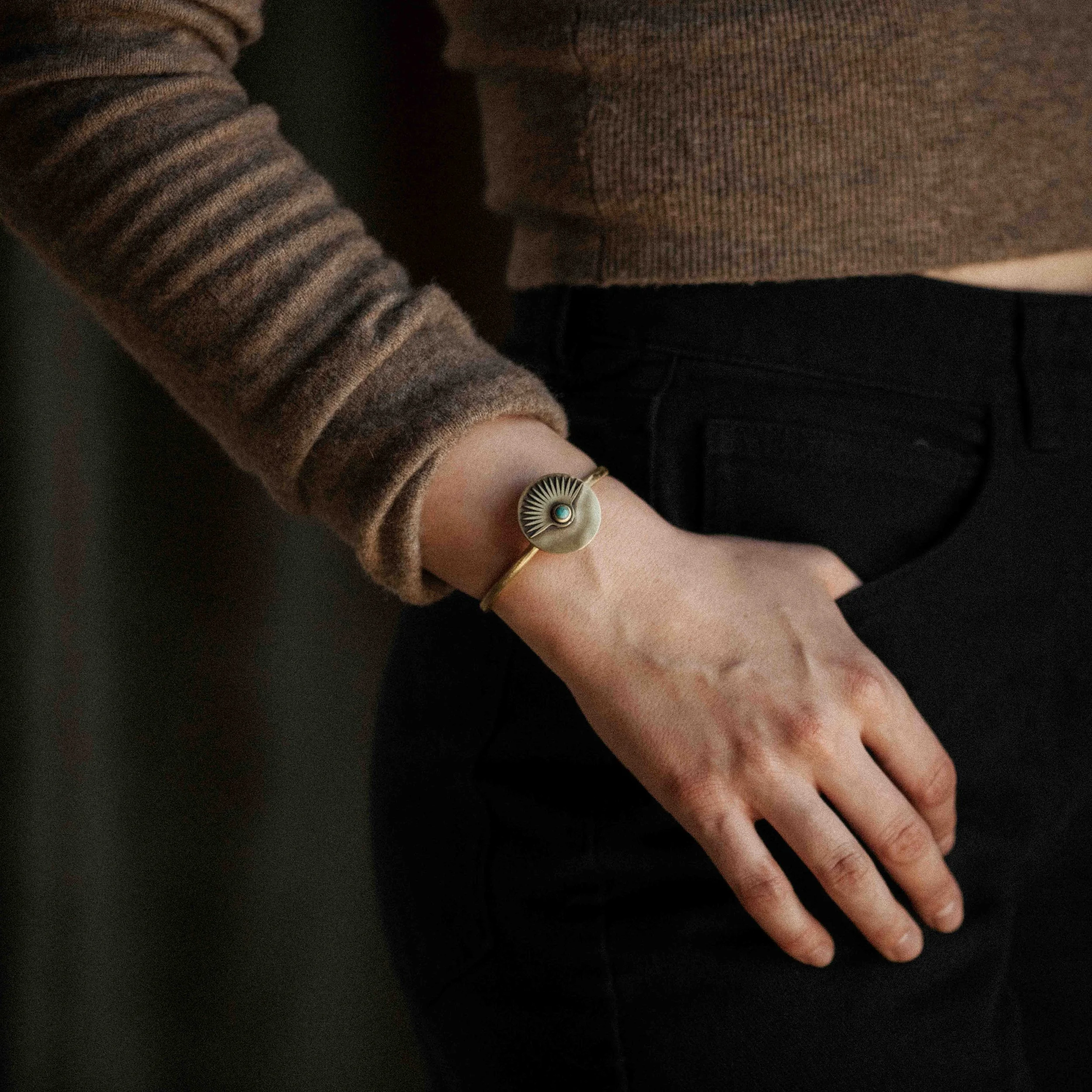 COMMONFORM_Modern Statement Gold Cuff Bracelet-38.jpg