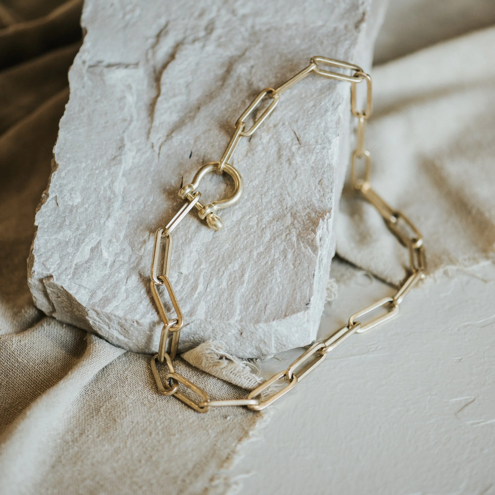 COMMONFORM_gold jewelry-6.jpg