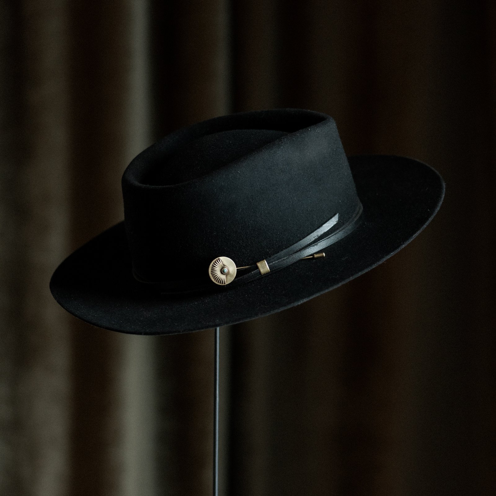 YARROW HAT PIN // 3.5"