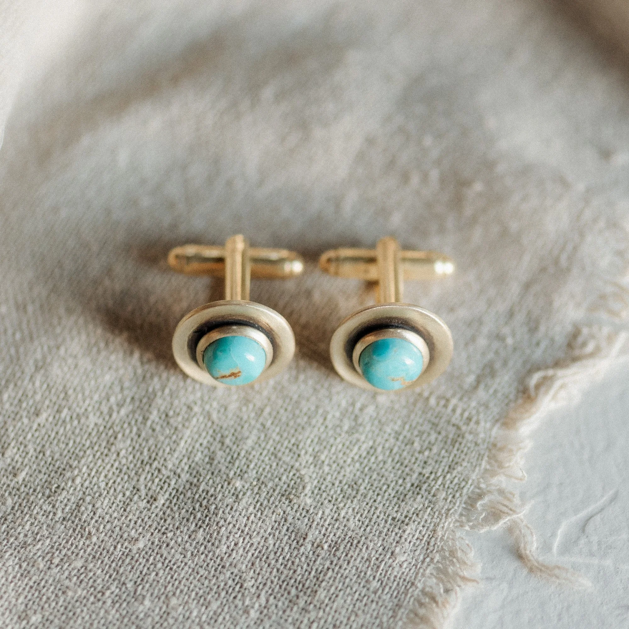 COMMONFORM_Cuff links modern gold turquoise pearl-66.jpg