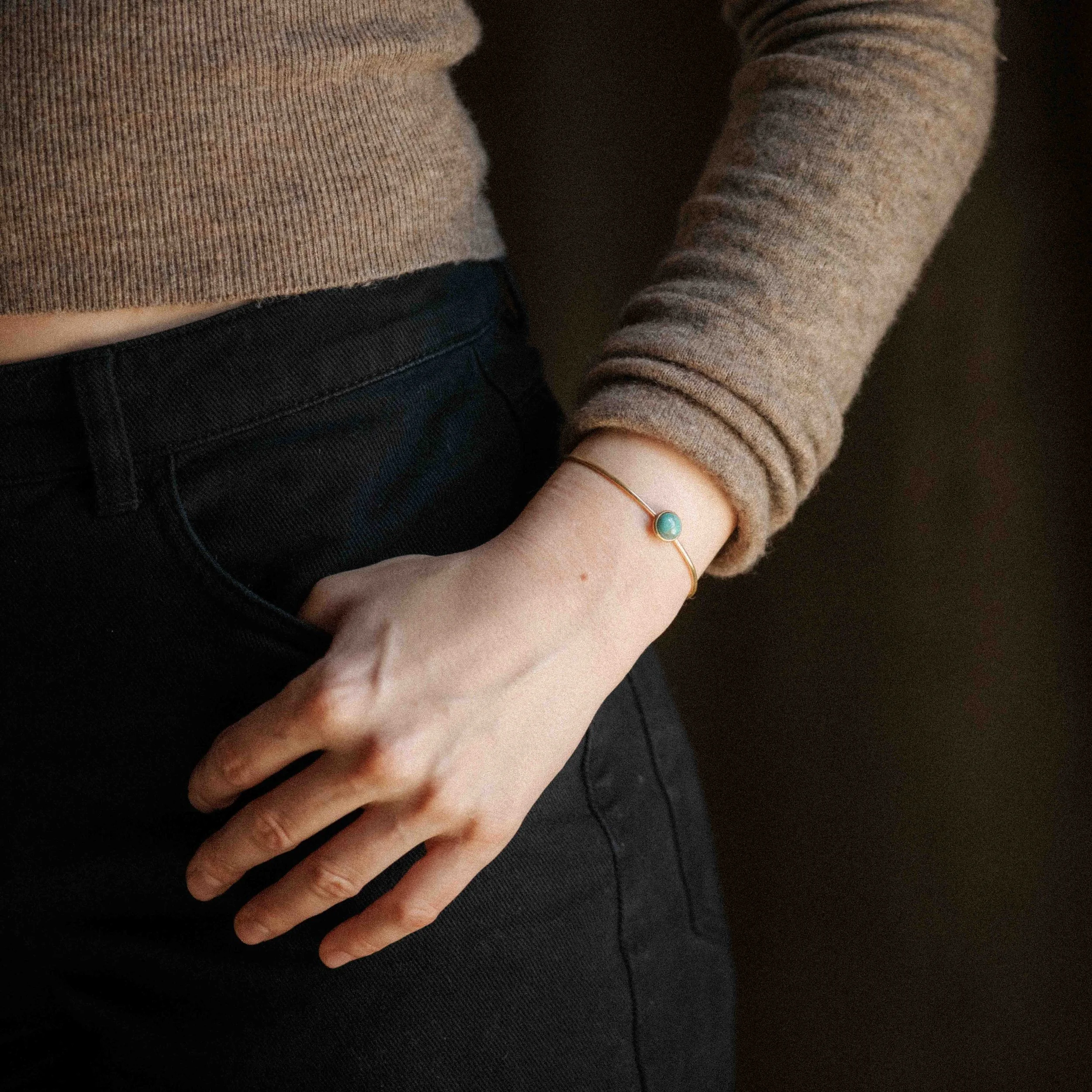 COMMONFORM_Modern Statement Gold Cuff Bracelet-32.jpg