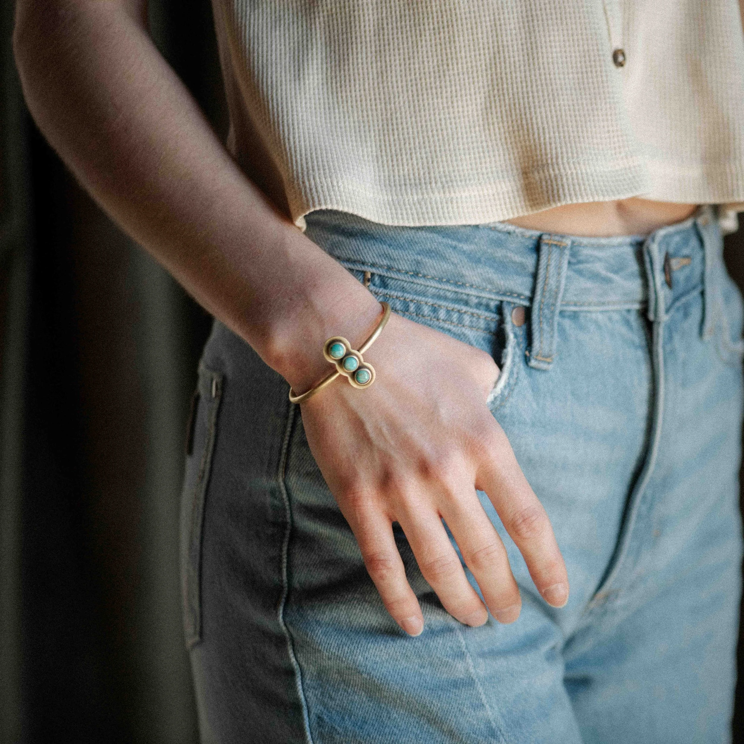COMMONFORM_Modern Statement Gold Cuff Bracelet-40.jpg