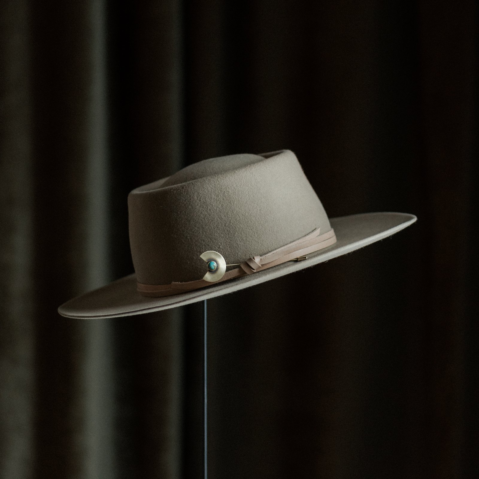Delta Hat Pin_Turquoise_3.5%22_Commonform-49.jpg