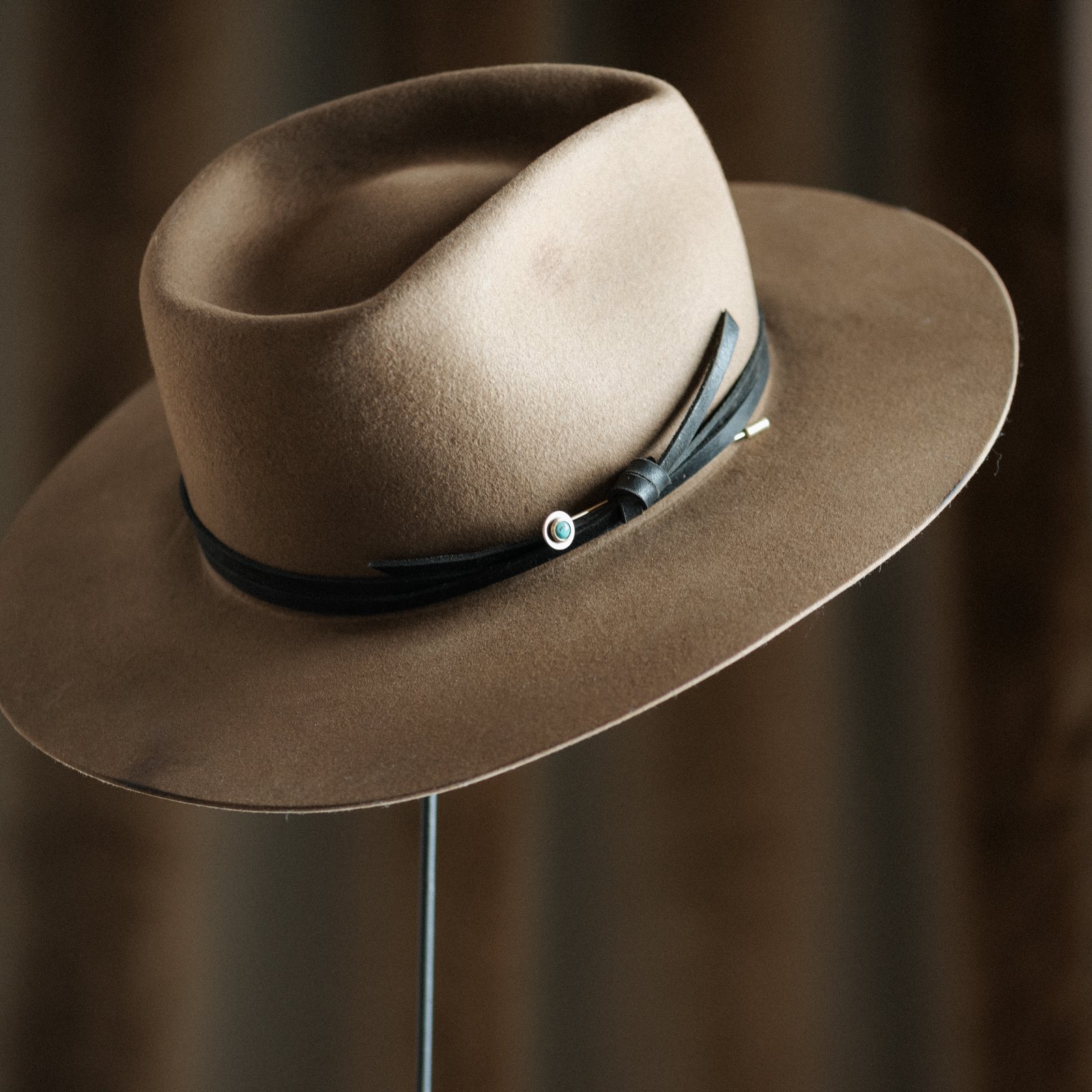 Gibbon Hat Pin_Turquoise_3.5%22_Commonform-28.jpg
