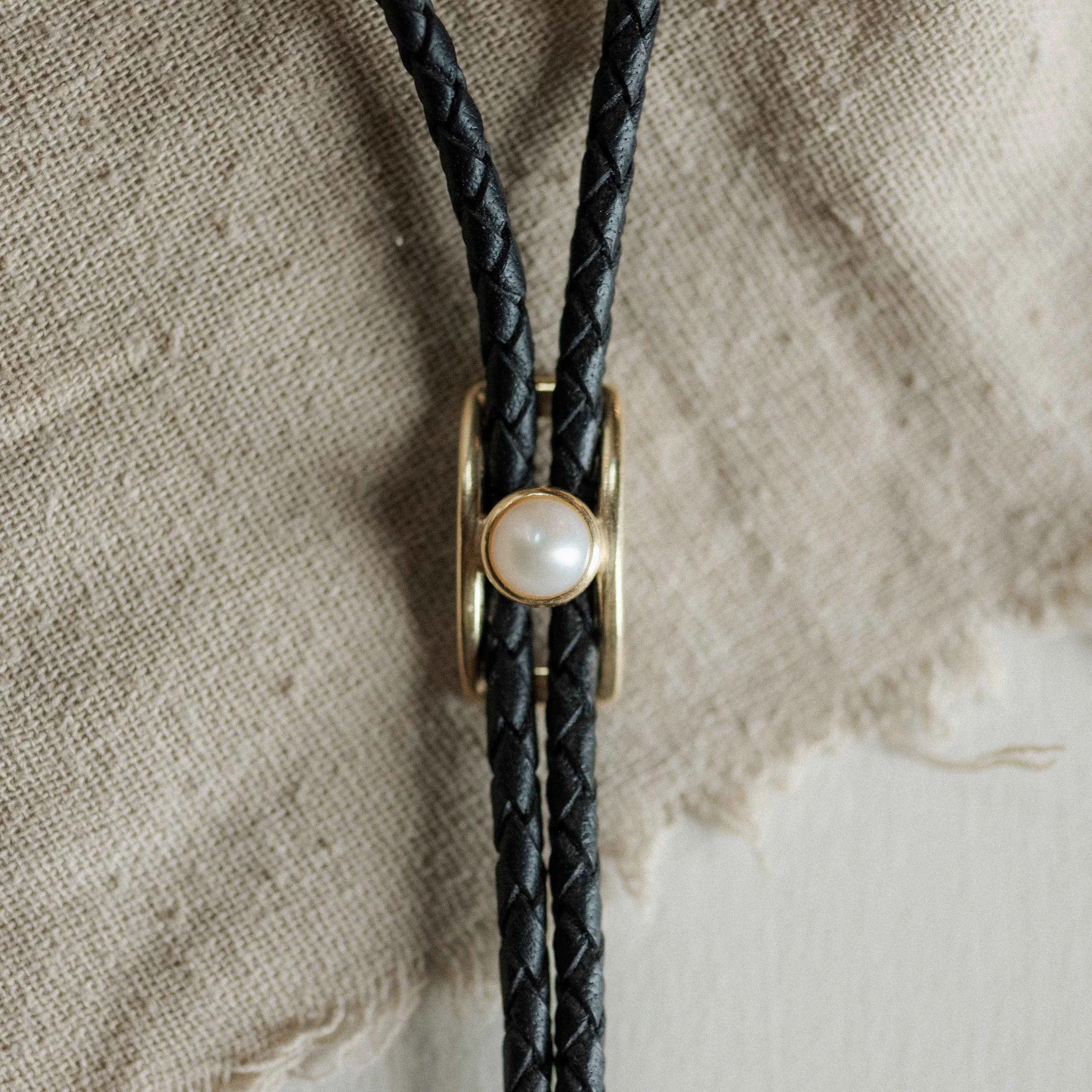 COMMONFORM_Gold Simple Bolo Necklace-115.jpg