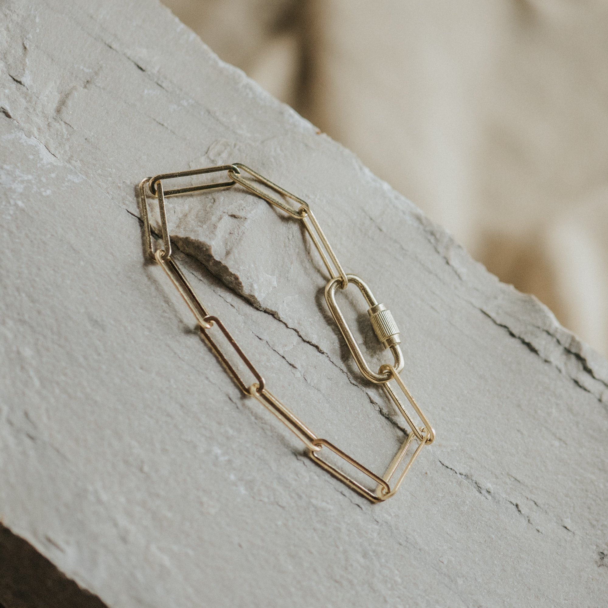 COMMONFORM_Chunky gold statement necklace cuff bracelet-132.jpg