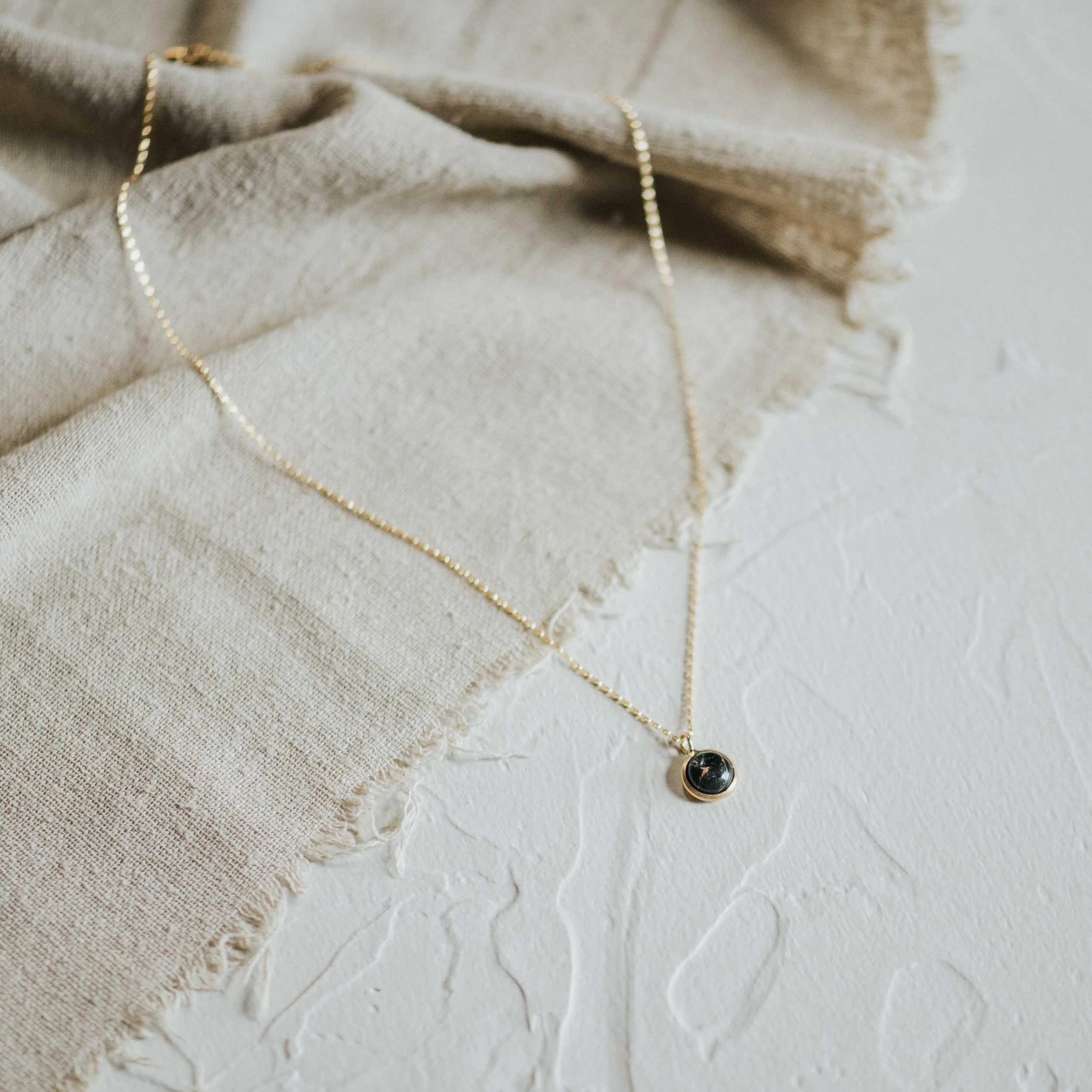 COMMONFORM_Hyalite_black and Gold Necklace-11.jpg