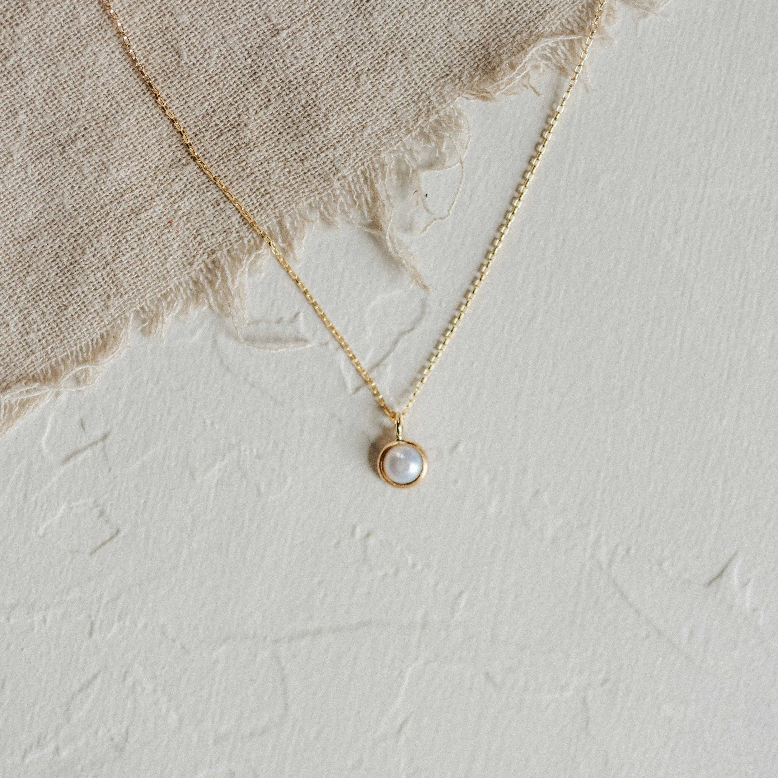 COMMONFORM_Gold Pearl Necklace-76.jpg
