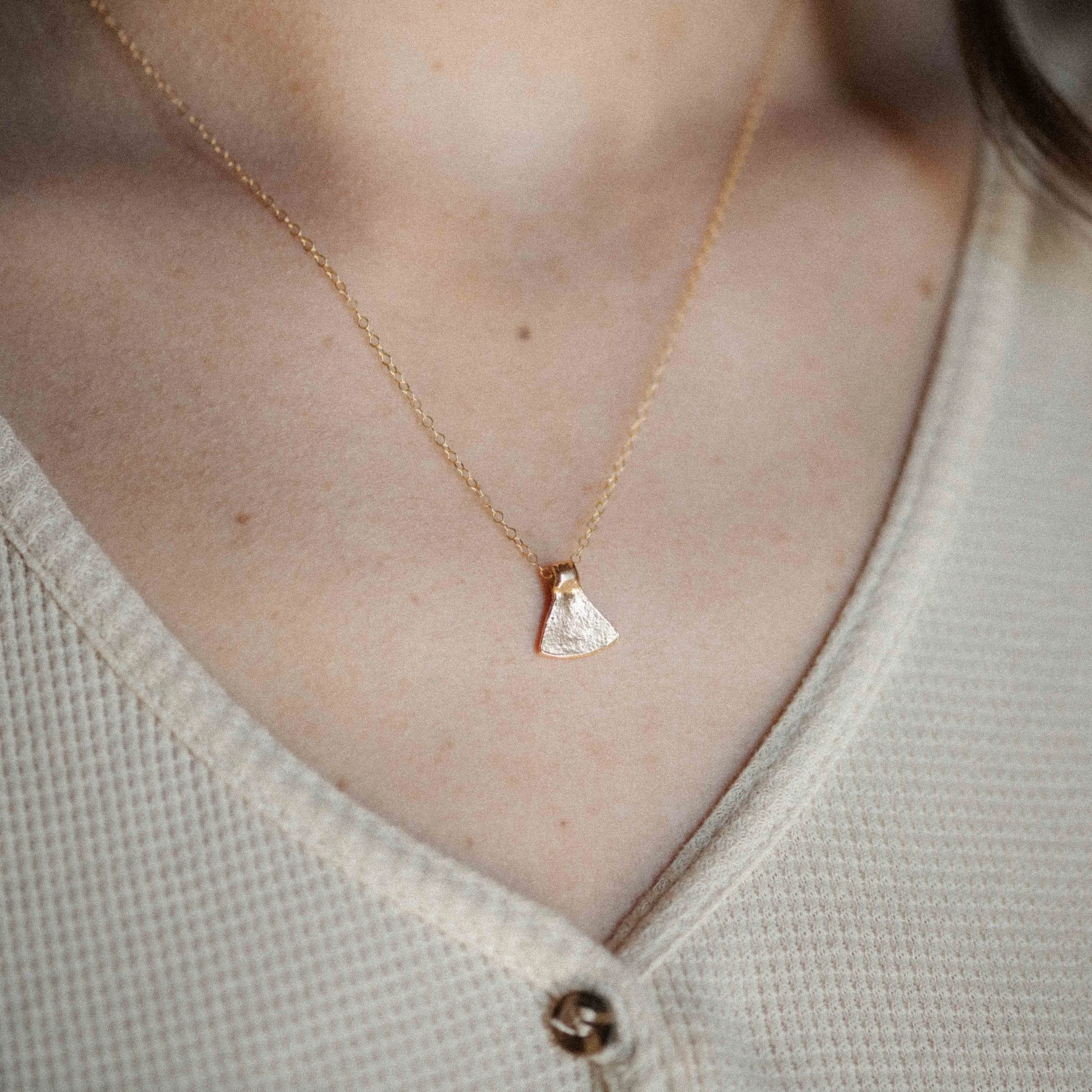 COMMONFORM_Modern Statement Gold Necklace-57.jpg