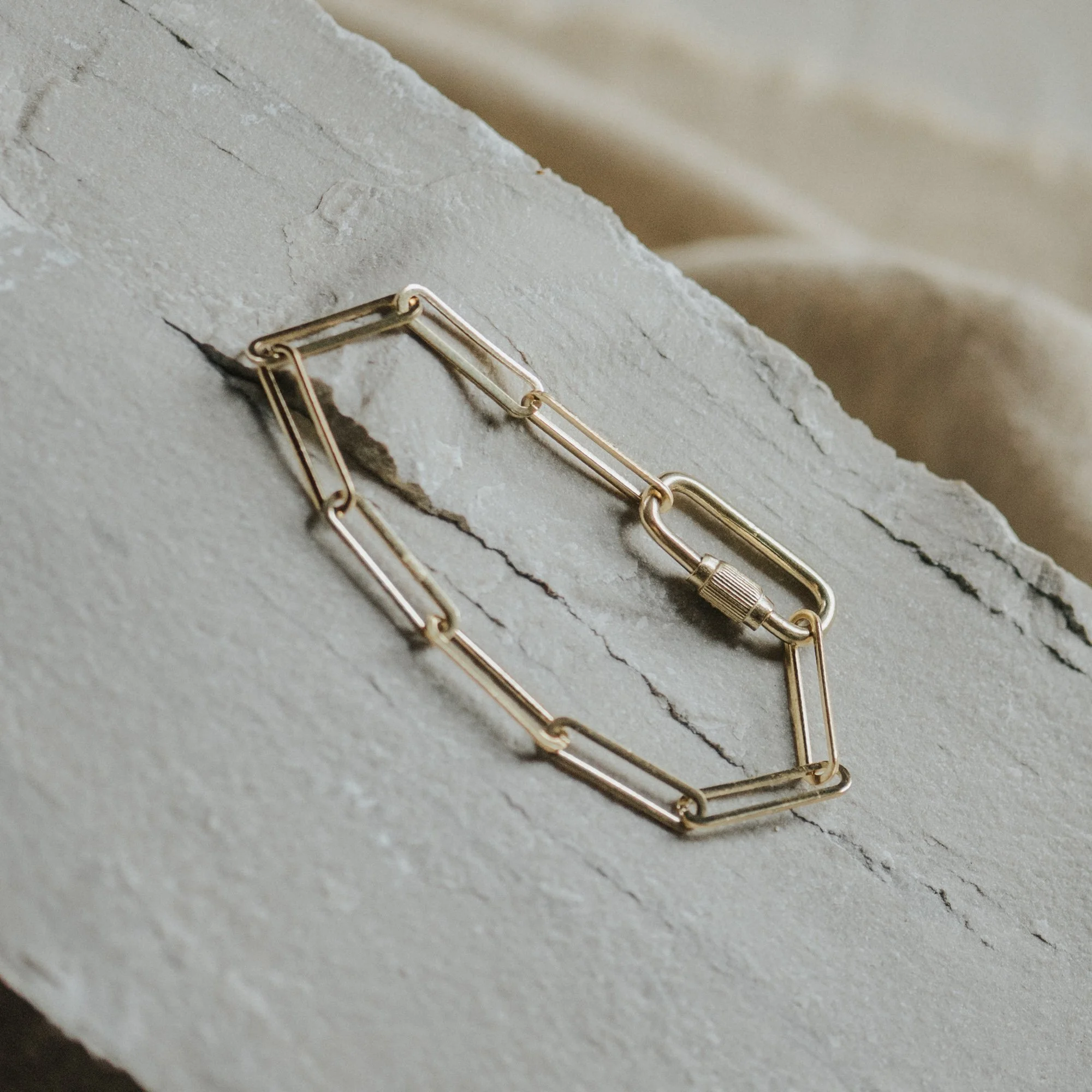 COMMONFORM_Chunky gold statement necklace cuff bracelet-129.jpg