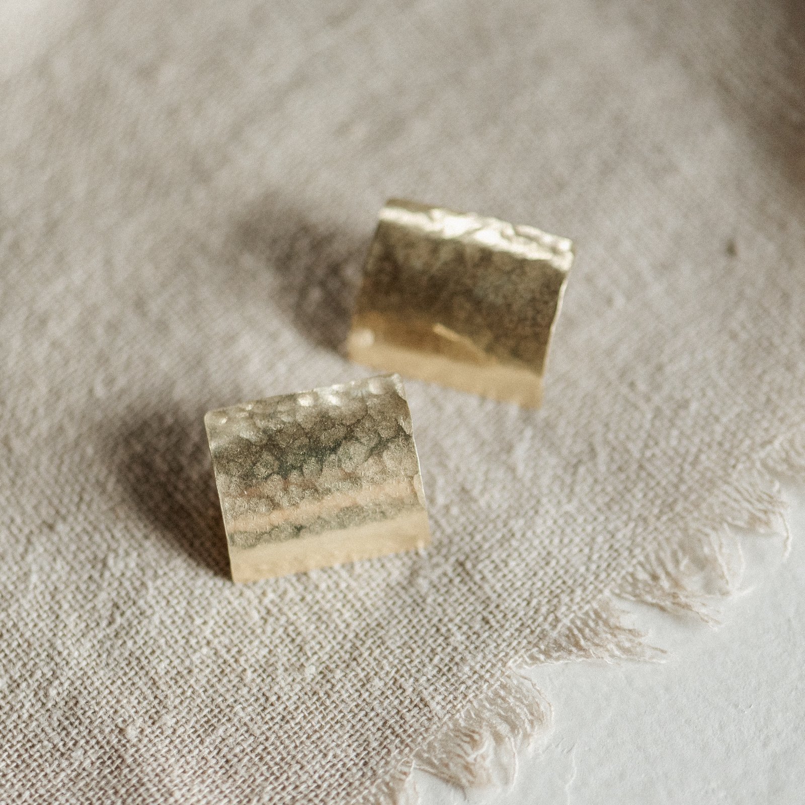 Pomelo Studs_Brass_Commonform-31.jpg
