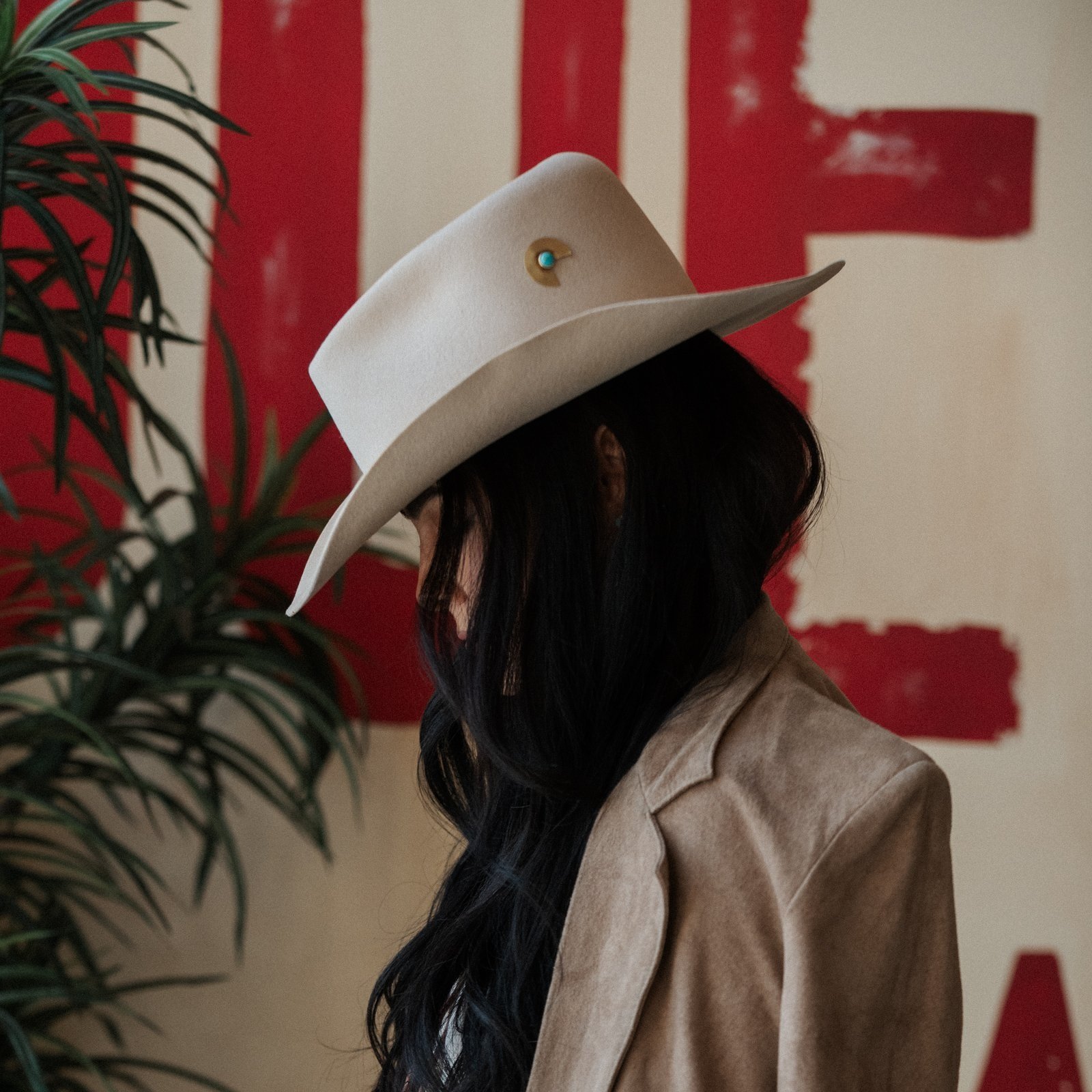 Delta+Hat+Pin_Clutch_Commonform.jpg