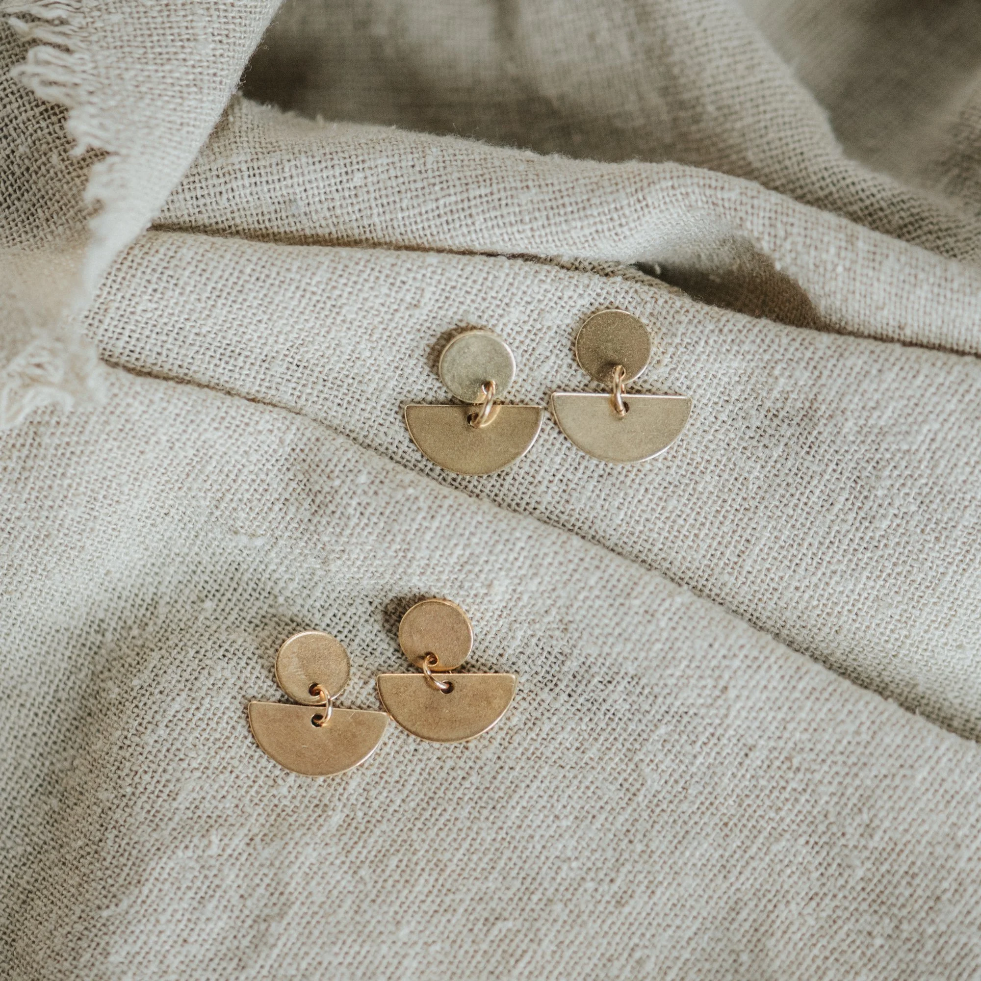 COMMONFORM_Modern Statement Gold Jewelry-202.jpg