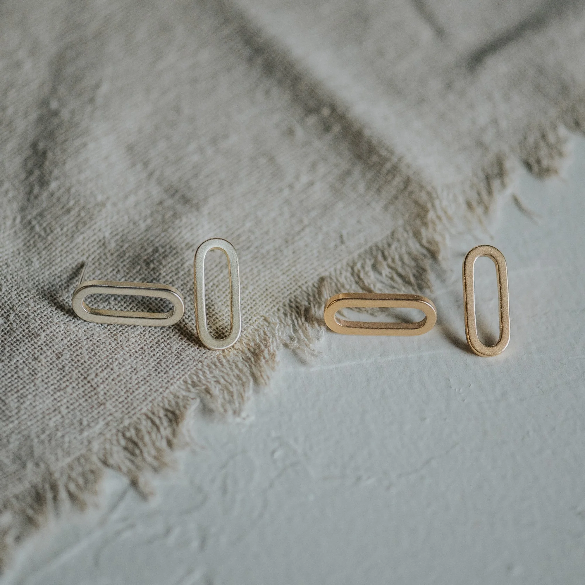 COMMONFORM_Minimalist gold jewelry-121.jpg