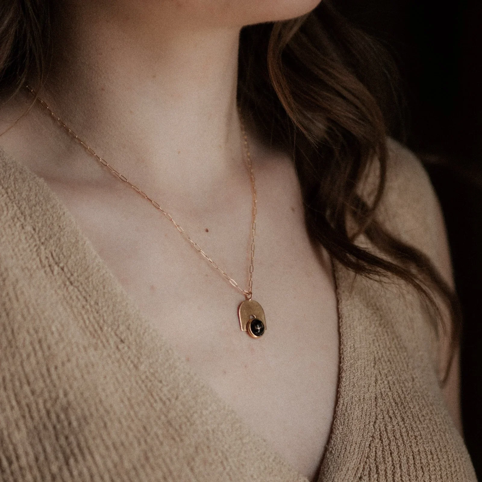 Bali+Necklace_Copper+Obsidian_DemiFineGold_Commonform-28.webp