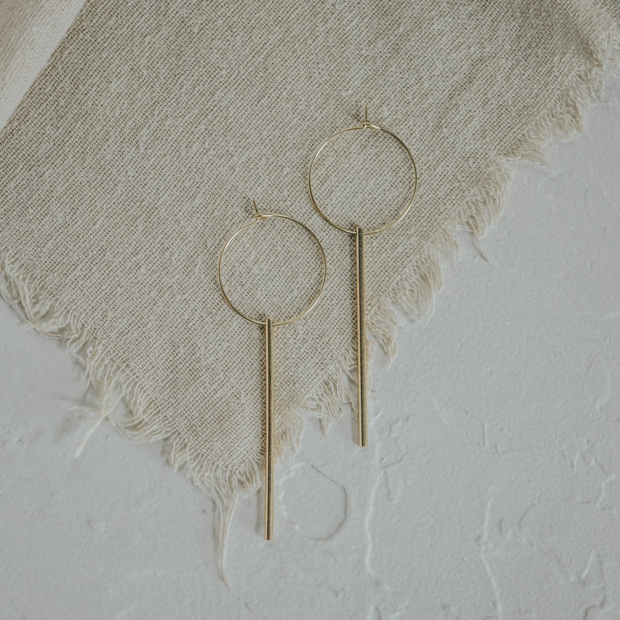 COMMONFORM_Modern Statement Gold Jewelry-171.jpg