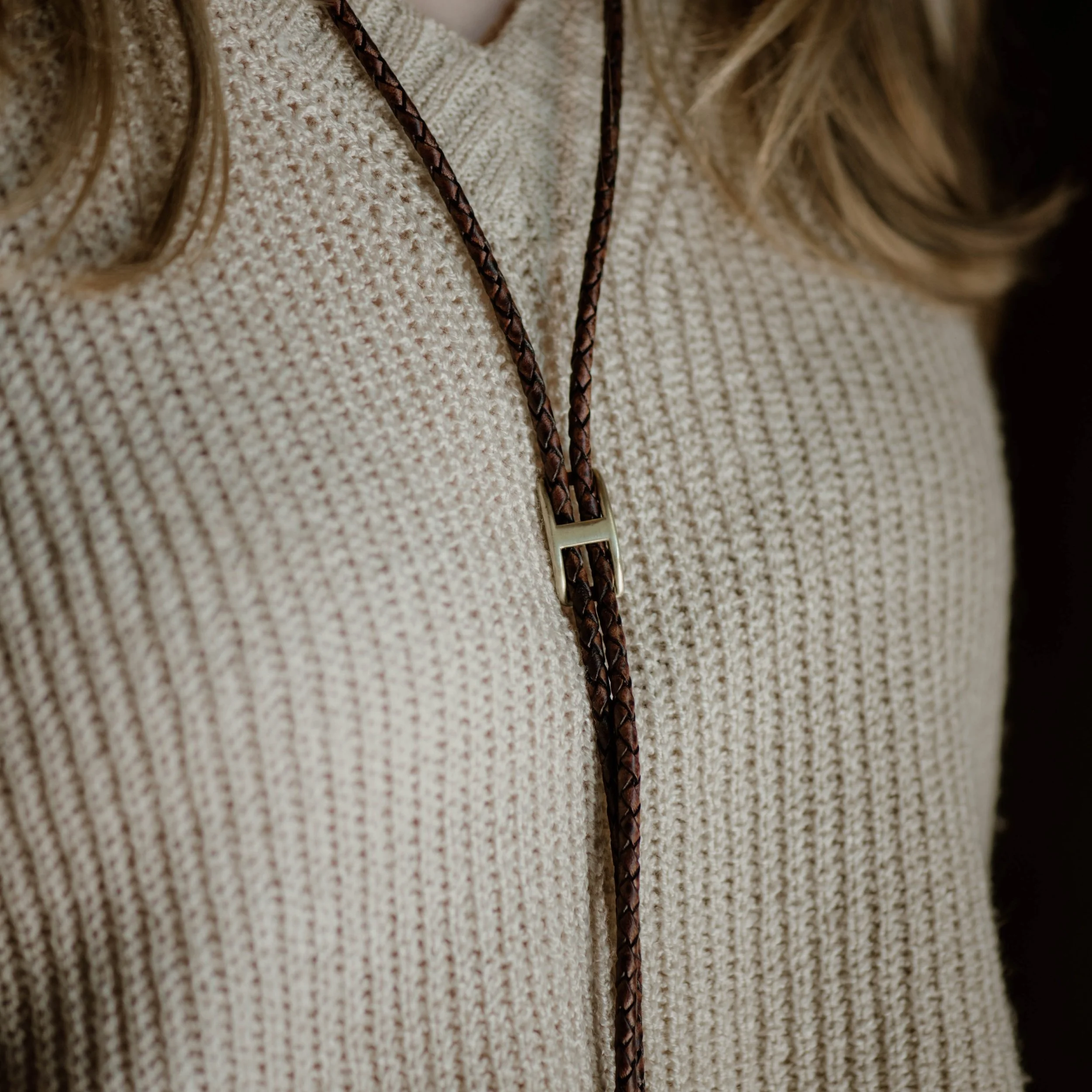 COMMONFORM_Modern Simple Bolo Tie-2.jpg