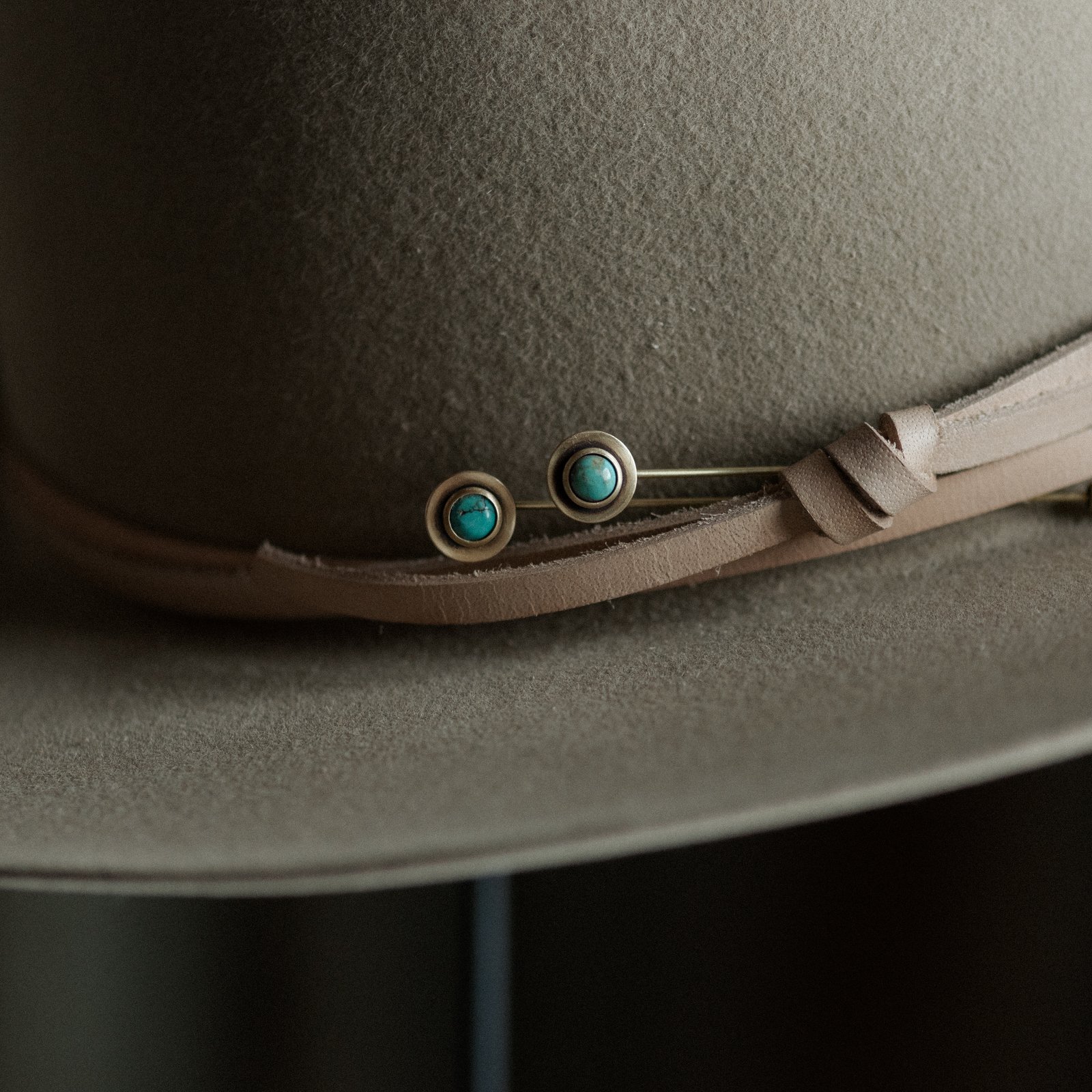 Gibbon Hat Pin_Turquoise_3.5%22_Commonform-30.jpg