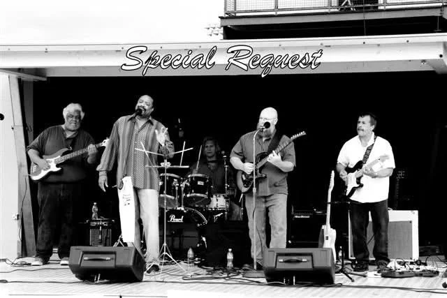 SPECIAL REQUEST RETURNS TO HUDDY'S INN