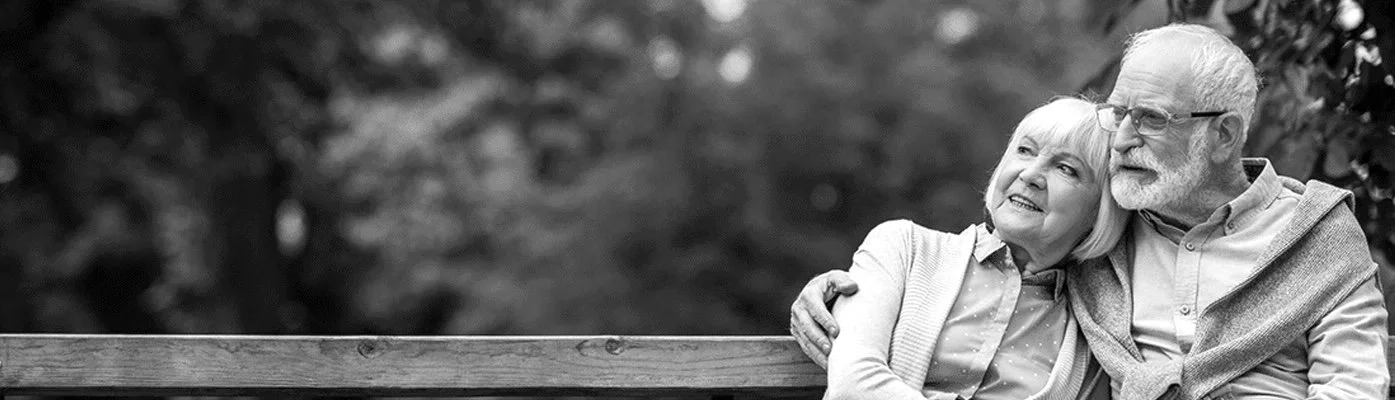 seniors-banner b&w.jpg