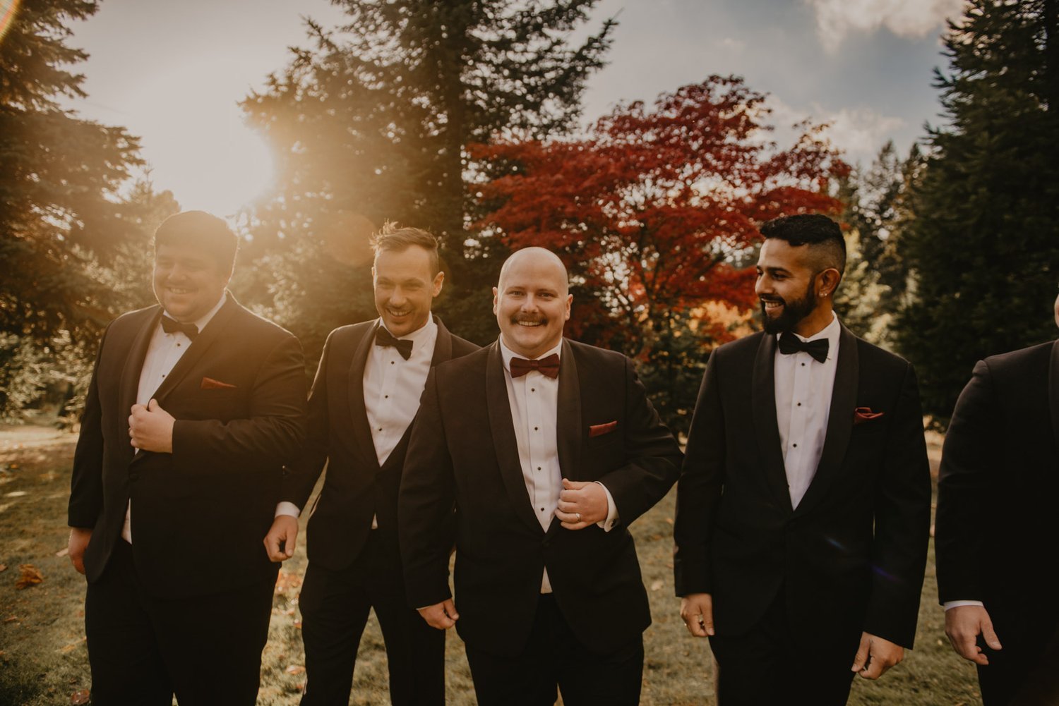 groomsmen-wedding-photos.jpg