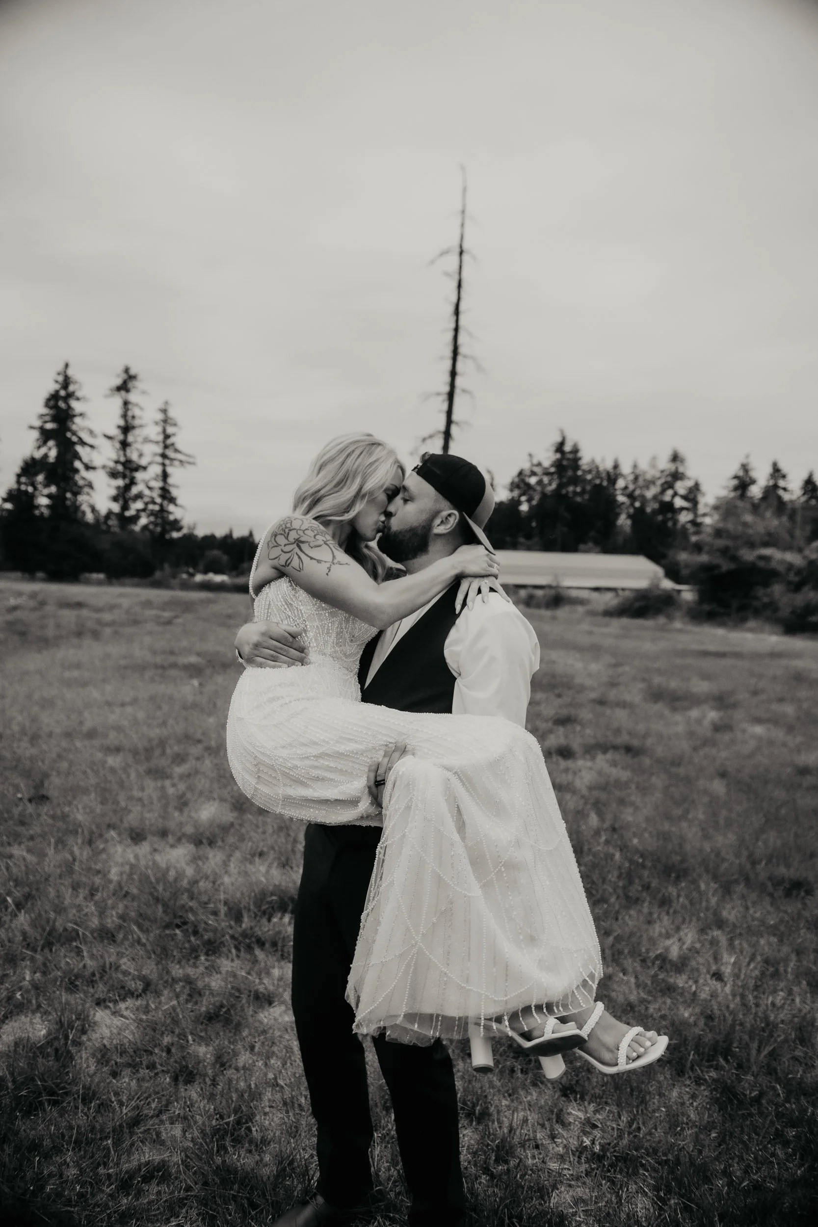 Kim and Grayson Langrty Walk Wedding S. McIntosh Photo Victoria B.C-74.jpg