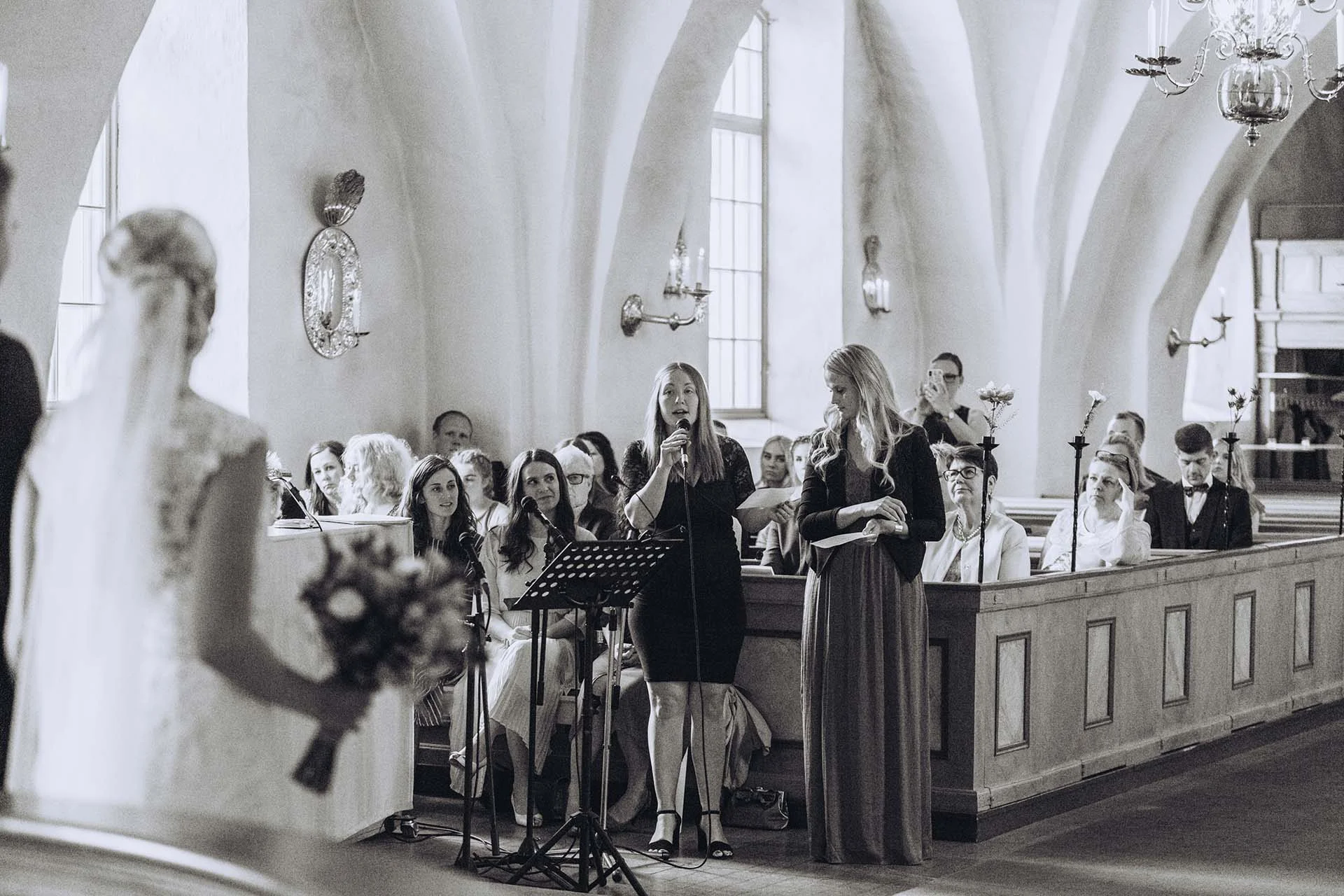 bröllopsfotograf_jönköpingLovisaAlbin_07B7025bw.jpg